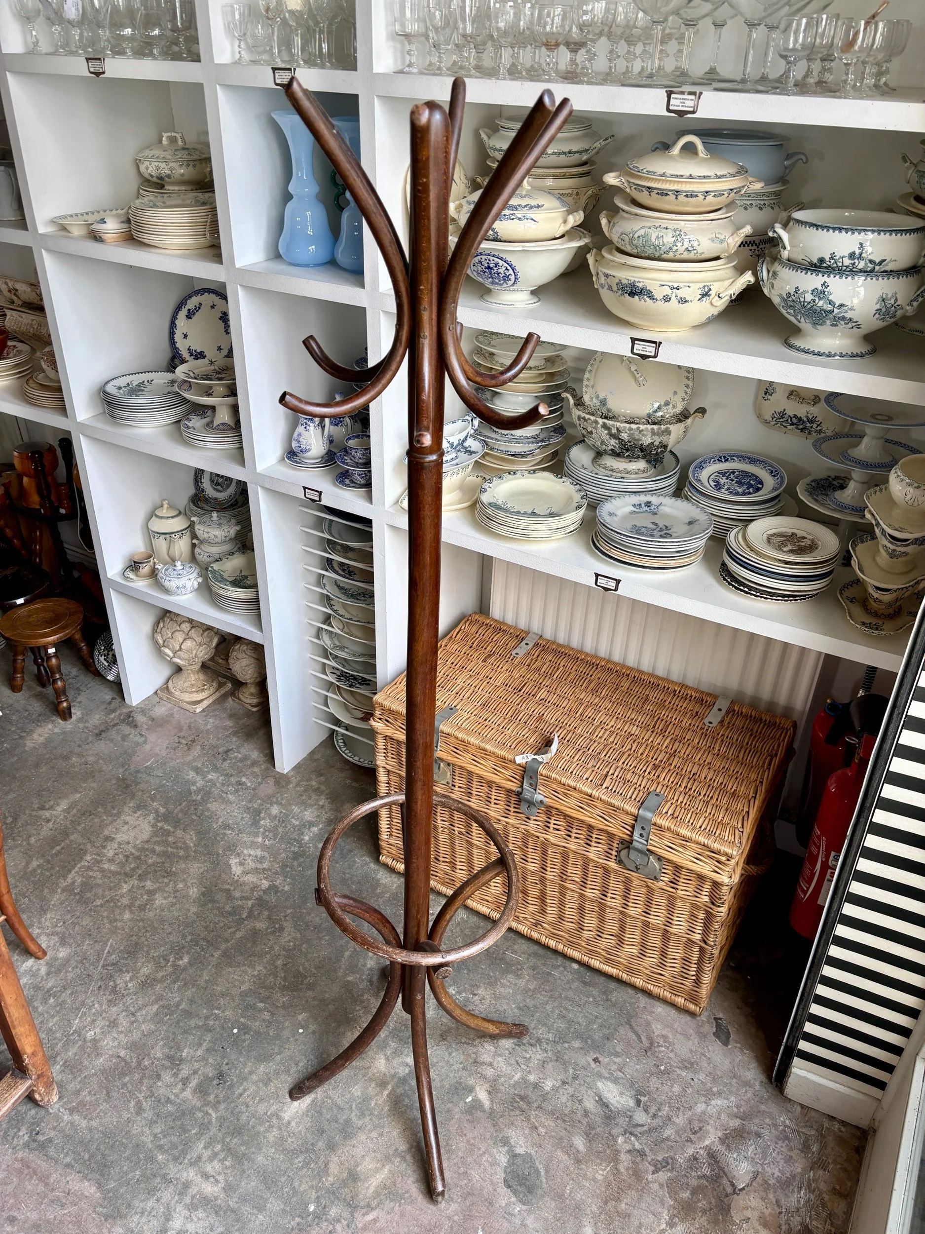 porte-manteau-bistrot-bois-meuble-vintage-axs-design-paris-france