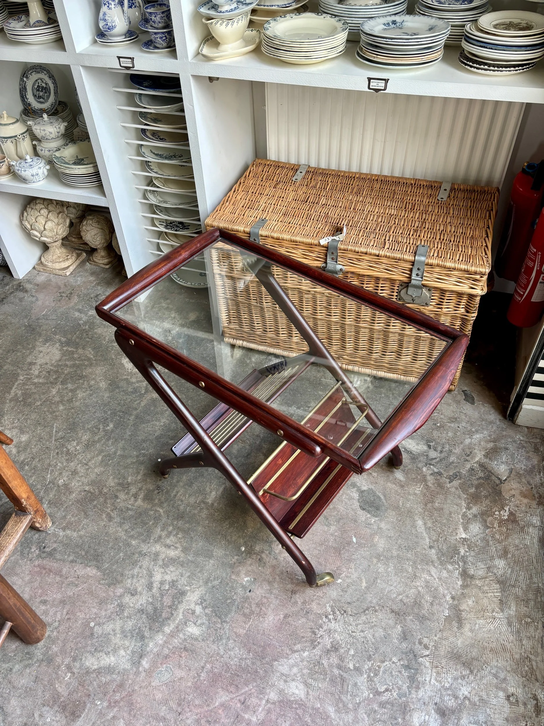 desserte-cesare-lacca-italie-bois-verre-meuble-vintage-axs-design-paris-france