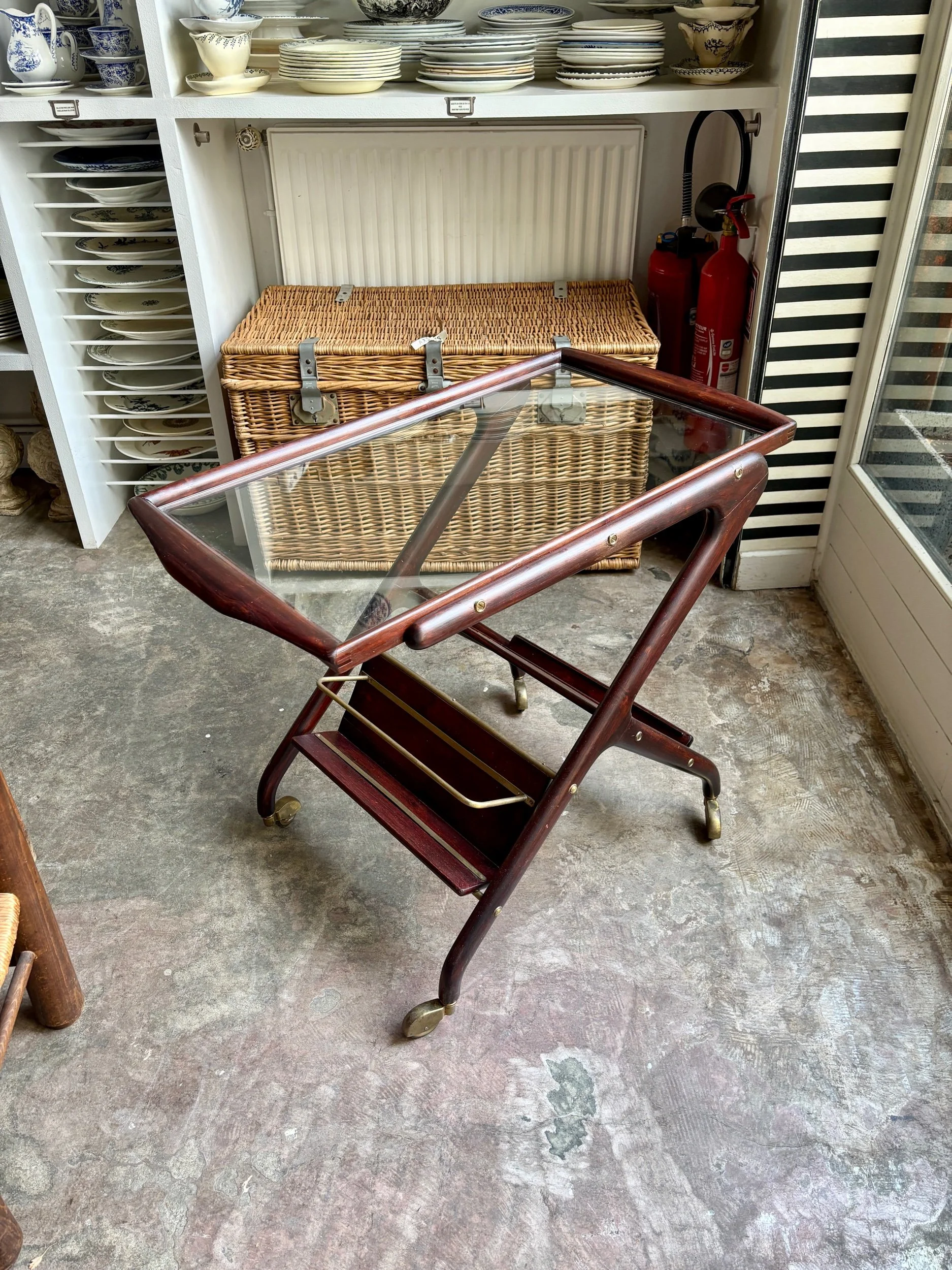 desserte-cesare-lacca-italie-bois-verre-meuble-vintage-axs-design-paris-france