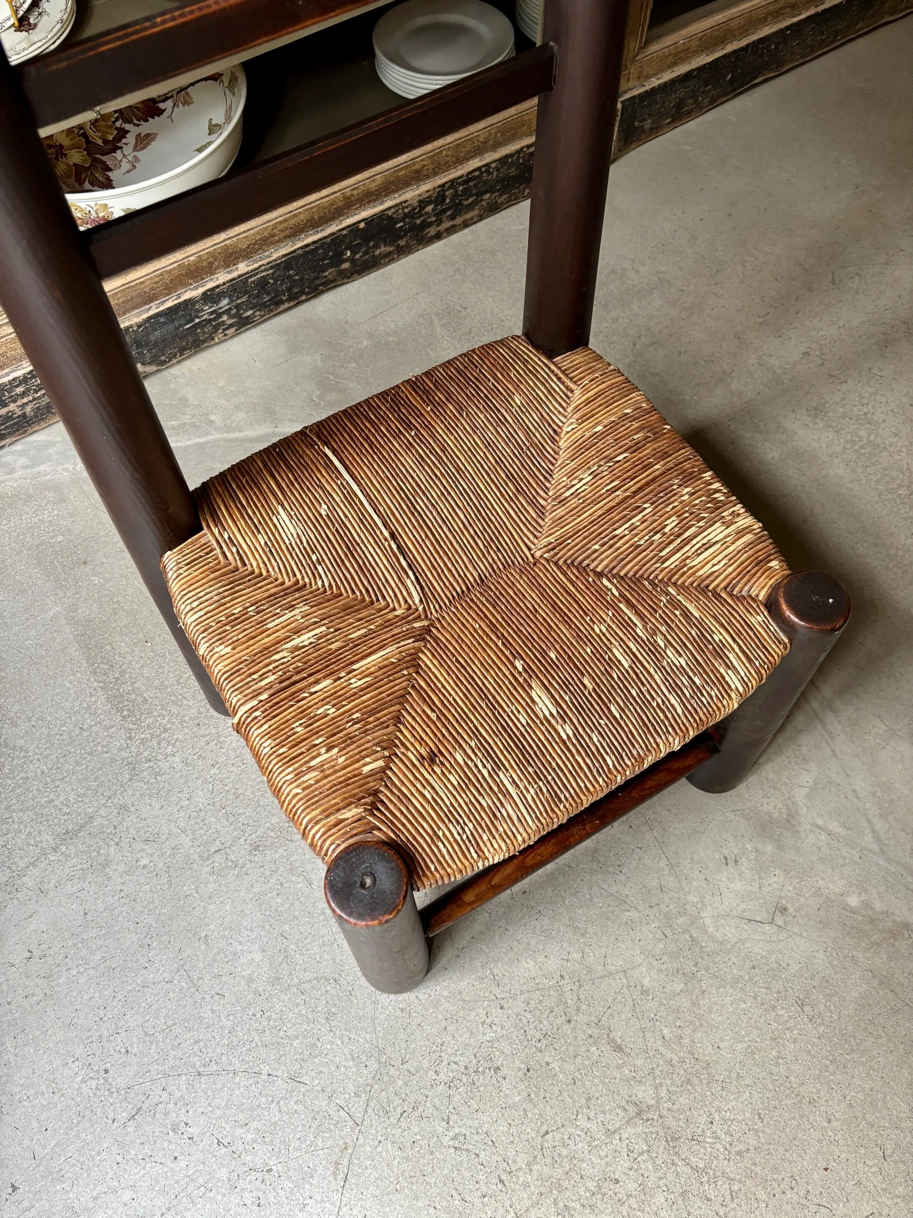 chaise-basse-george-robert-bois-paille-assise-vintage-axs-design-paris-france