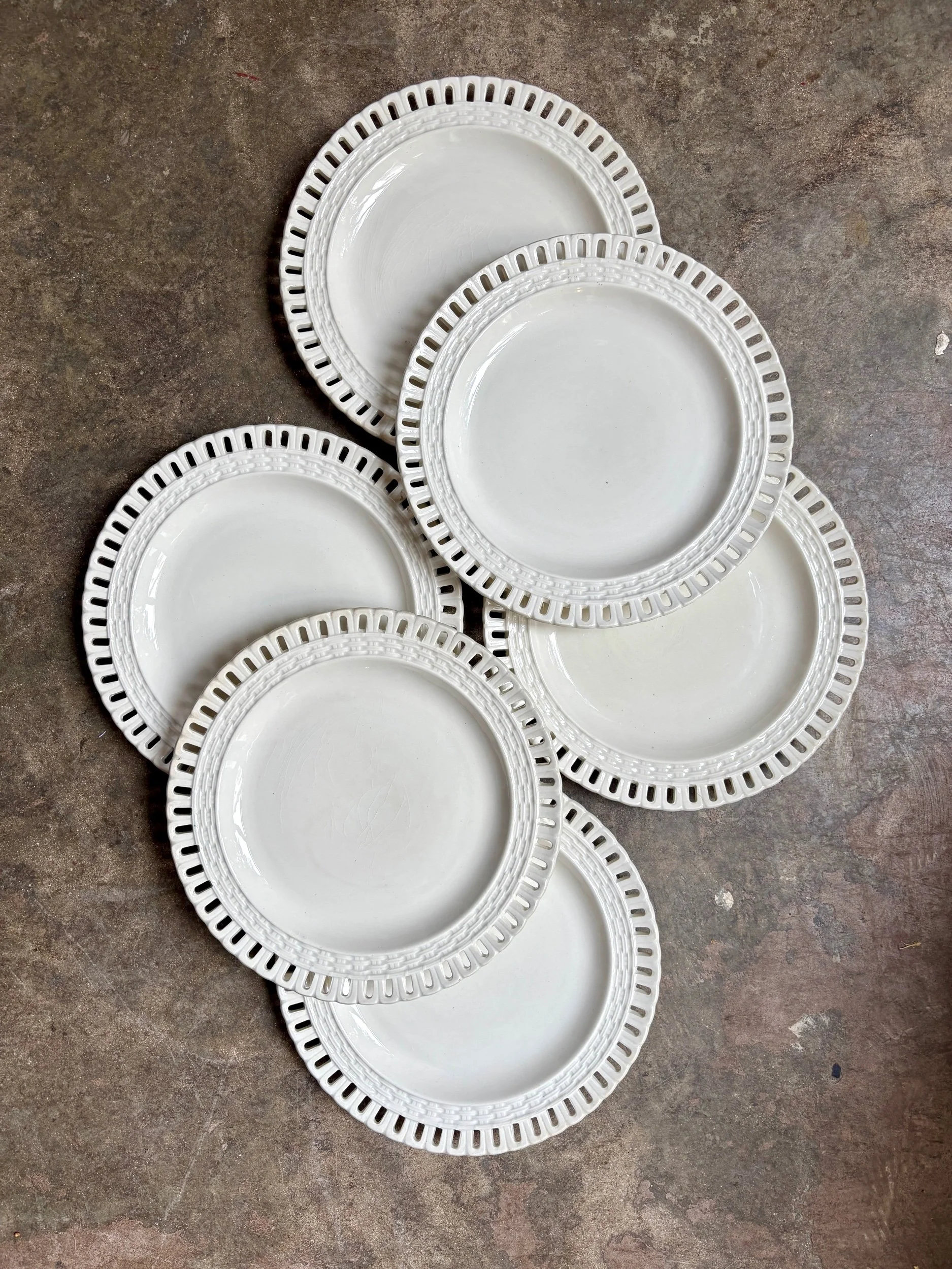assiettes-plates-luneville-blanc-terre-fer-axs-design-paris-france