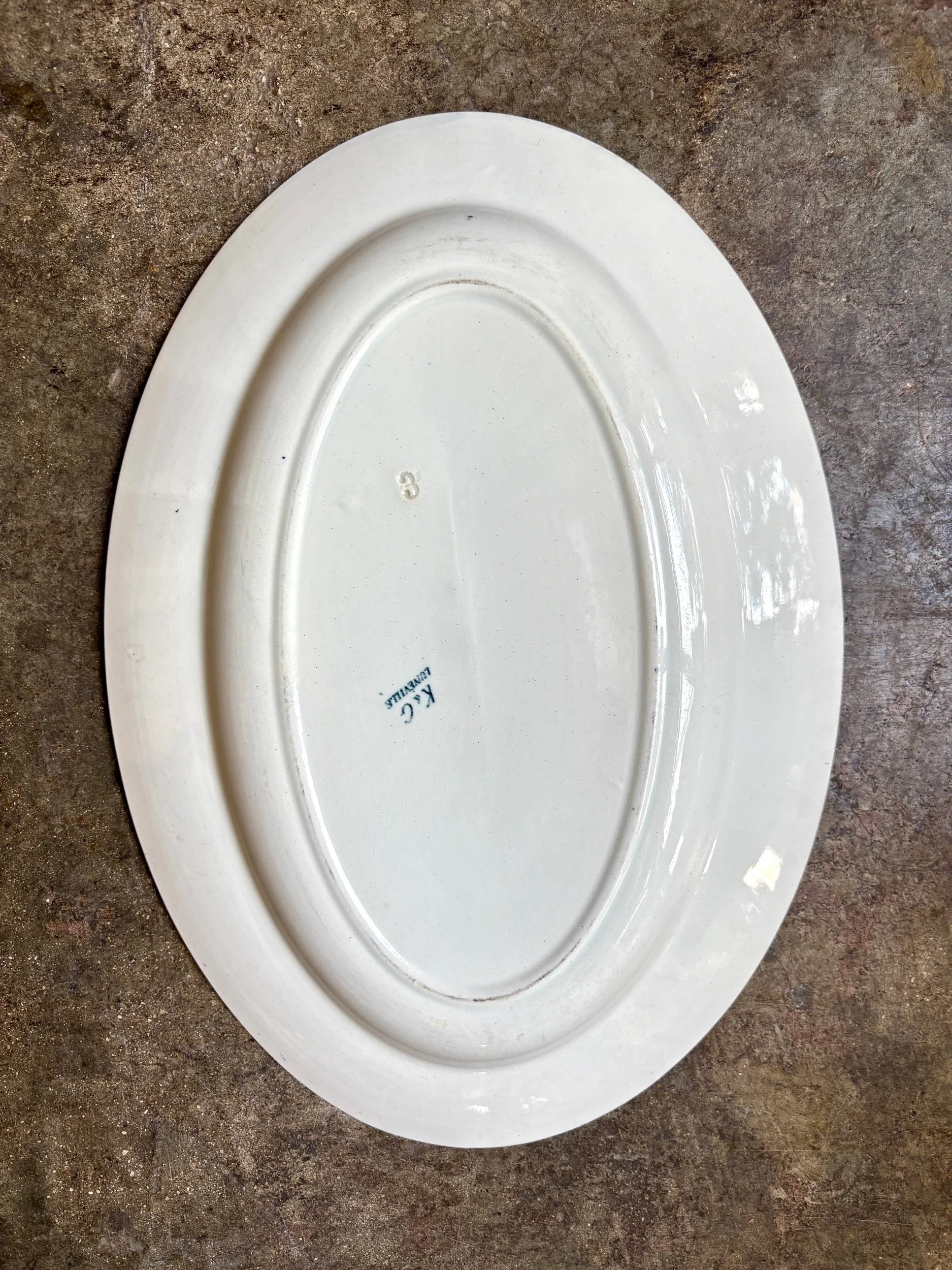 grand-plat-ovale-luneville-tulipe-terre-fer-blanc-bleu-vaisselle-vintage-axs-design-paris-france