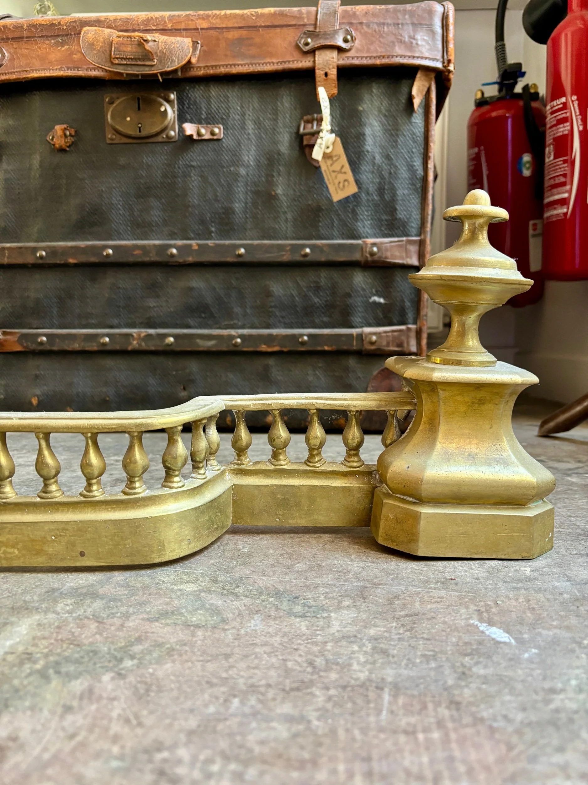 barre-foyer-cheminee-bronze-dore-decoration-vintage-axs-design-paris-france