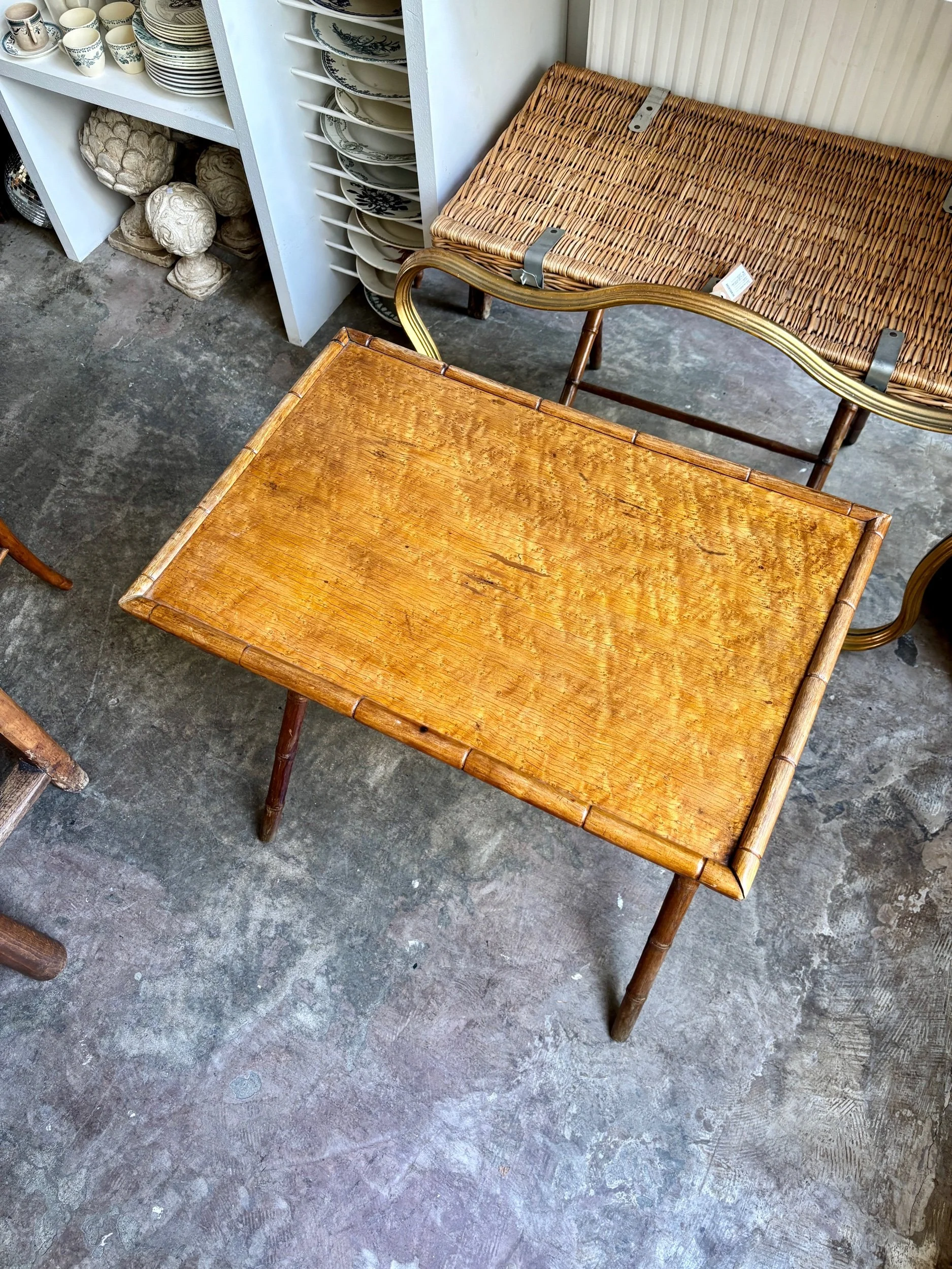 table-pliante-bois-bambou-mobilier-vintage-axs-design-paris-france