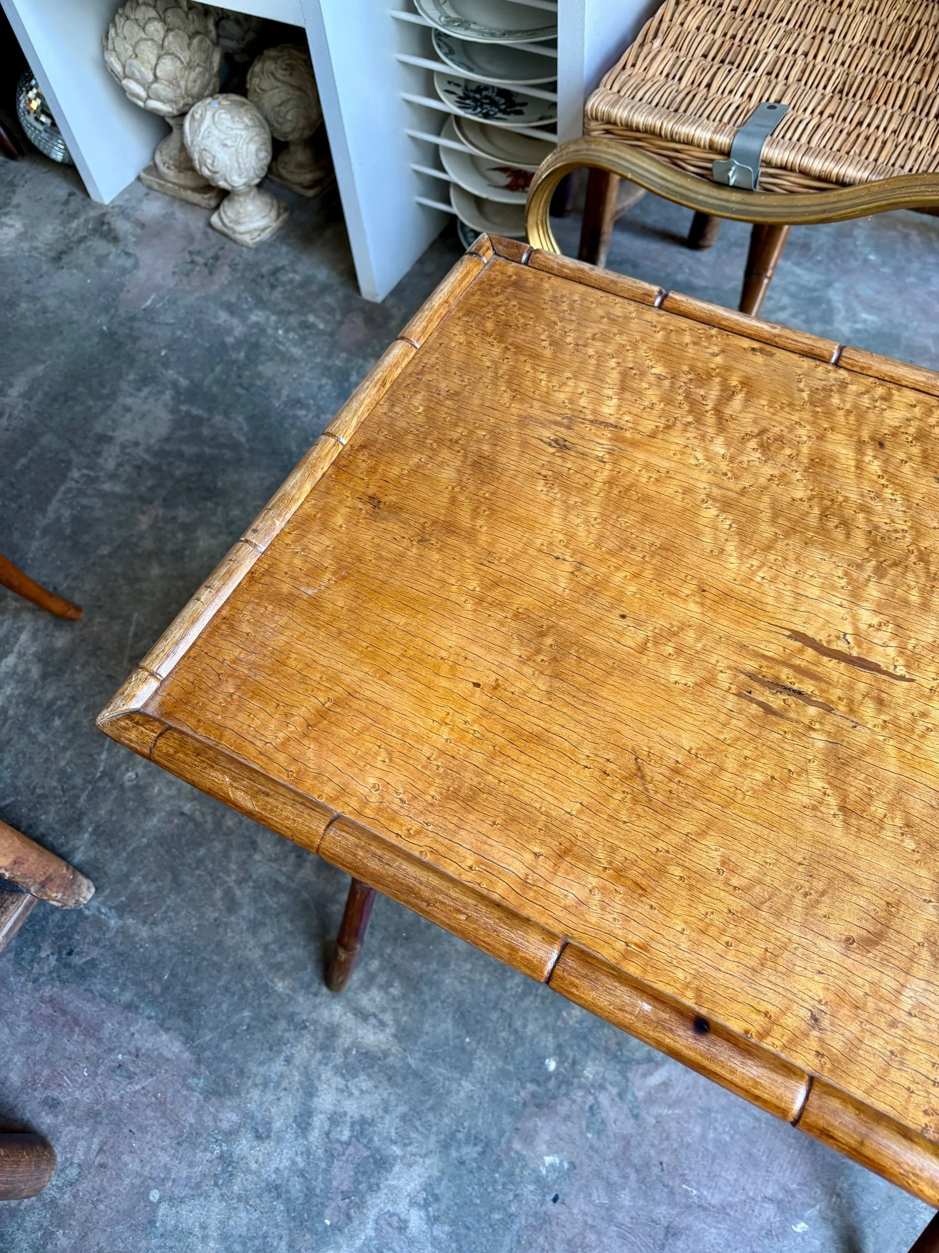 table-pliante-bois-bambou-mobilier-vintage-axs-design-paris-france