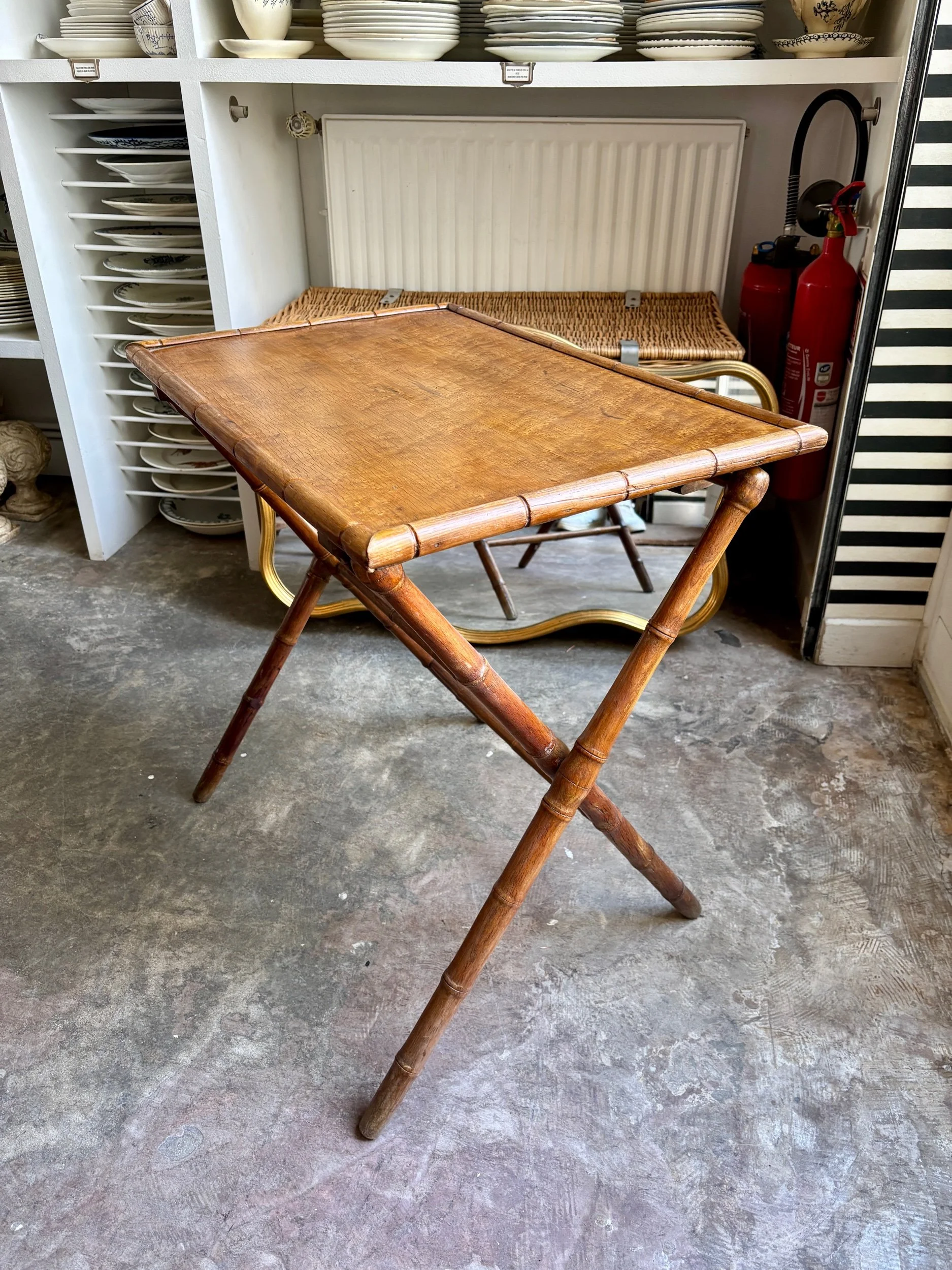 table-pliante-bois-bambou-mobilier-vintage-axs-design-paris-france
