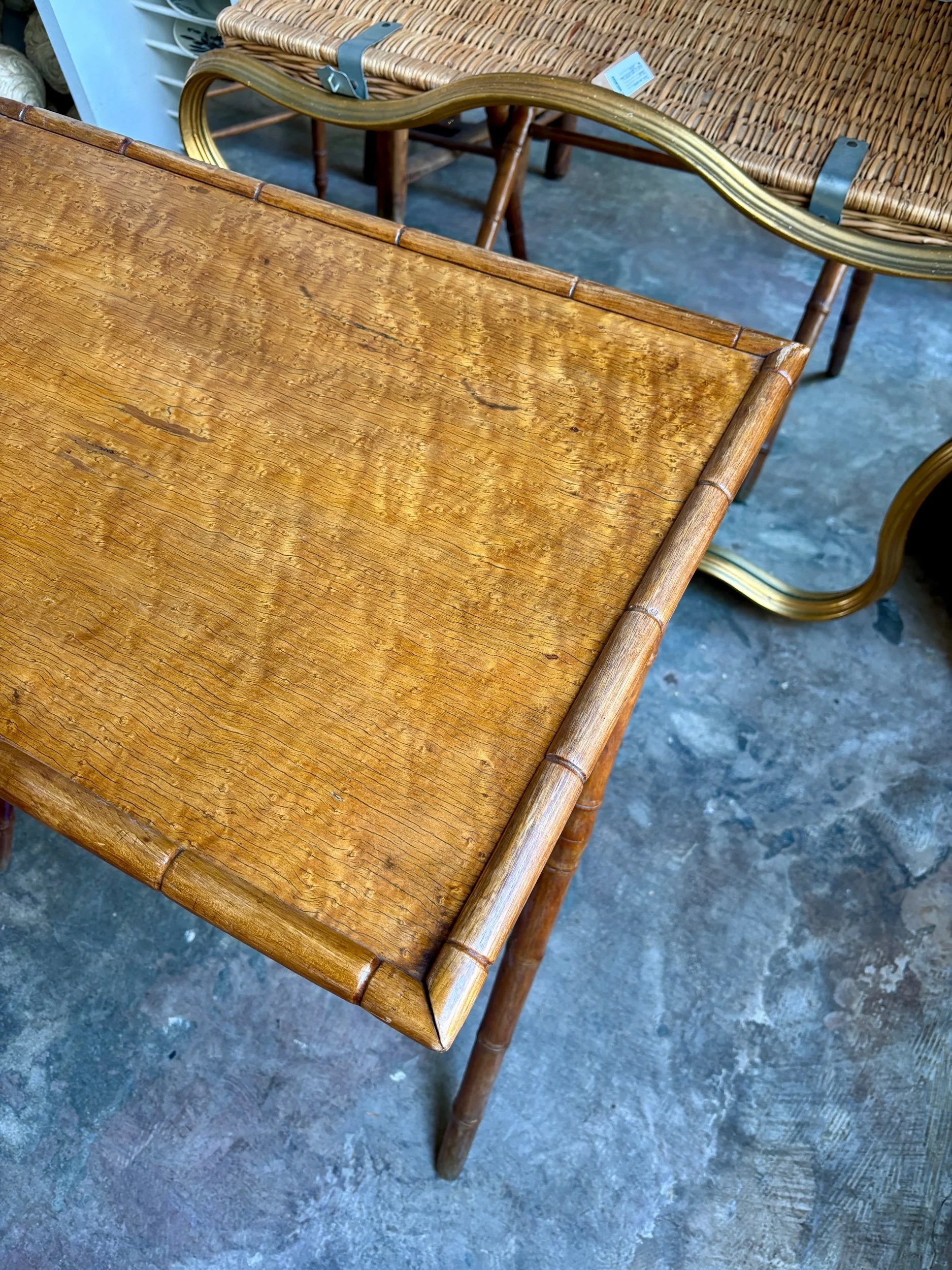 table-pliante-bois-bambou-mobilier-vintage-axs-design-paris-france