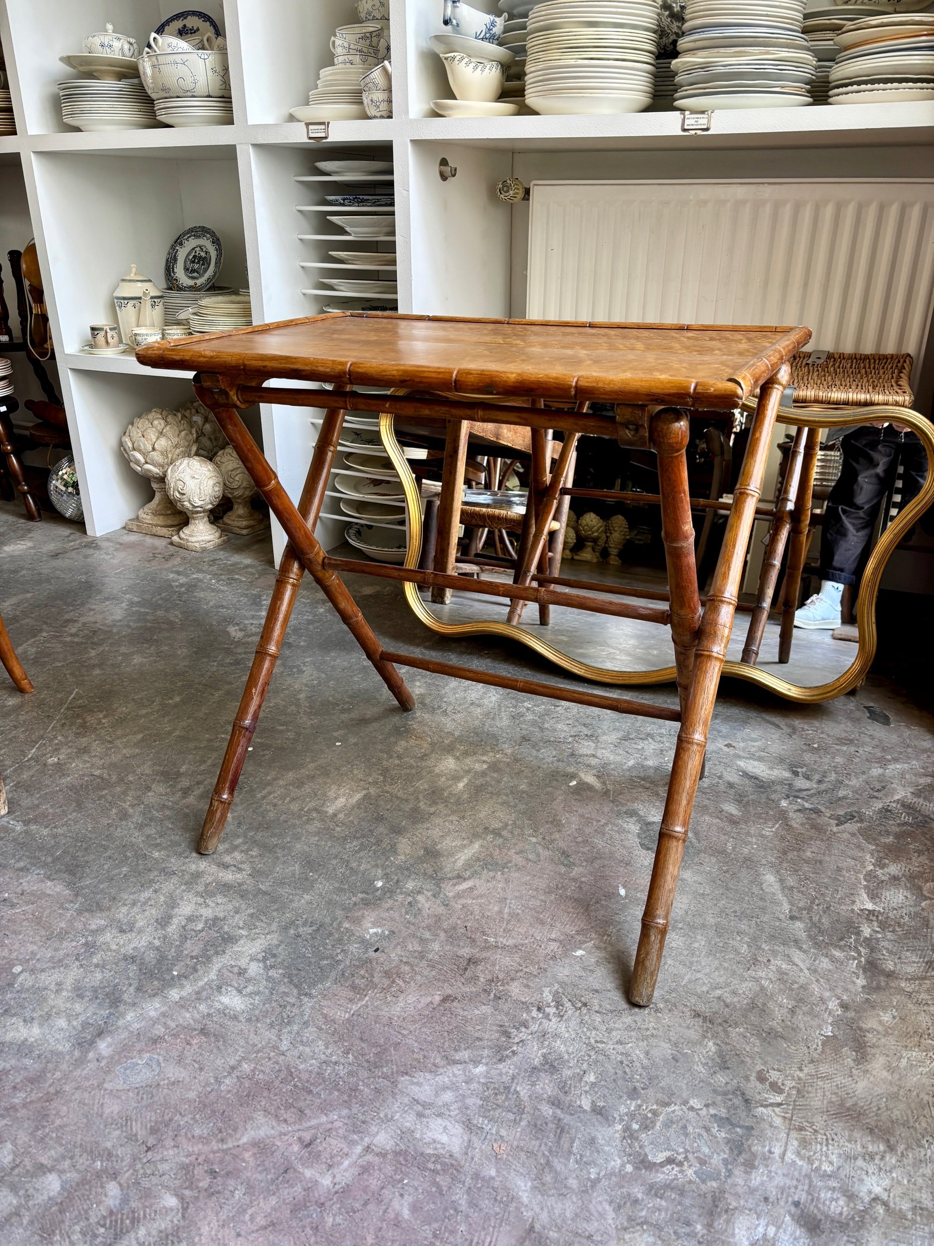 table-pliante-bois-bambou-mobilier-vintage-axs-design-paris-france