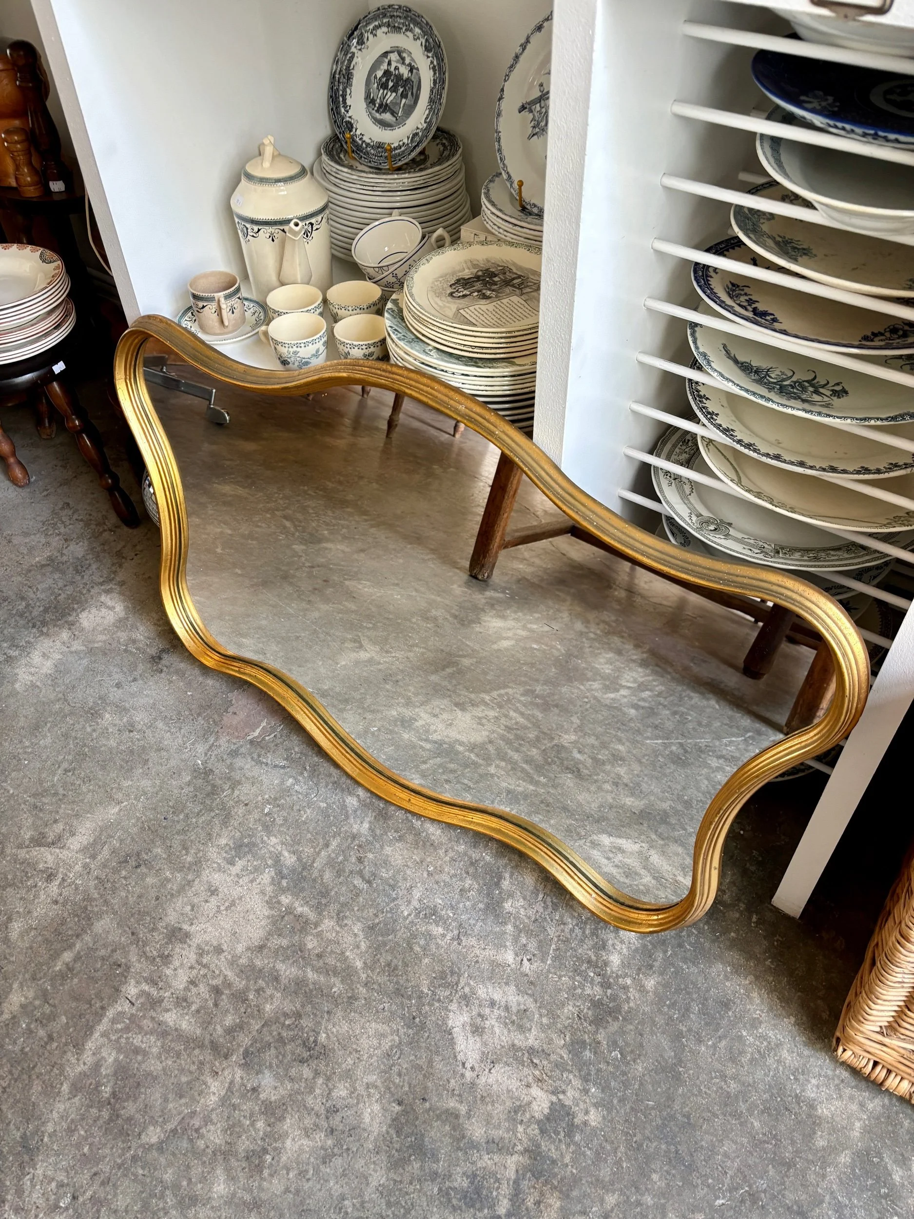 miroir-forme-libre-dore-decoration-vintage-axs-design-paris-france