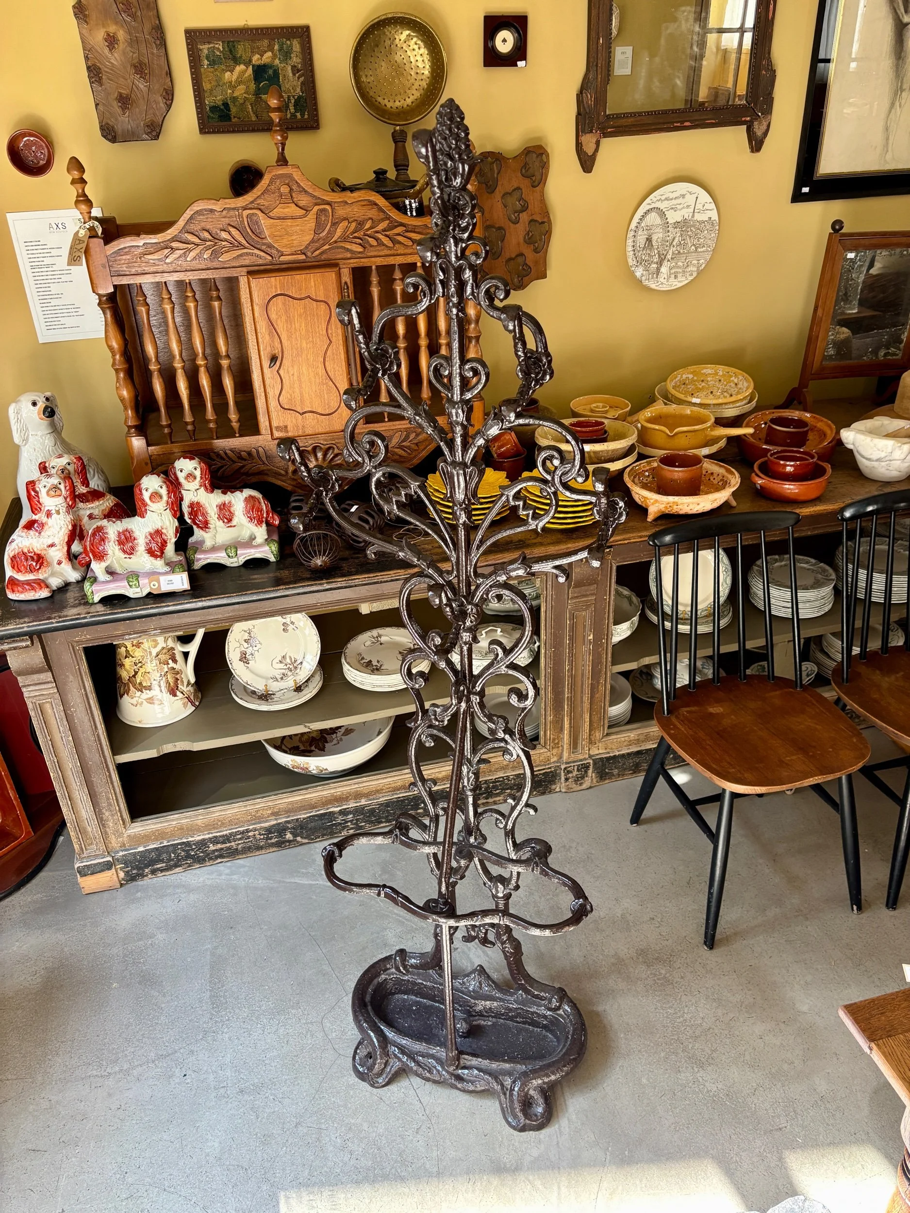 porte-manteau-6-pateres-fonte-fer-marron-mobilier-vintage-axs-design-paris-france