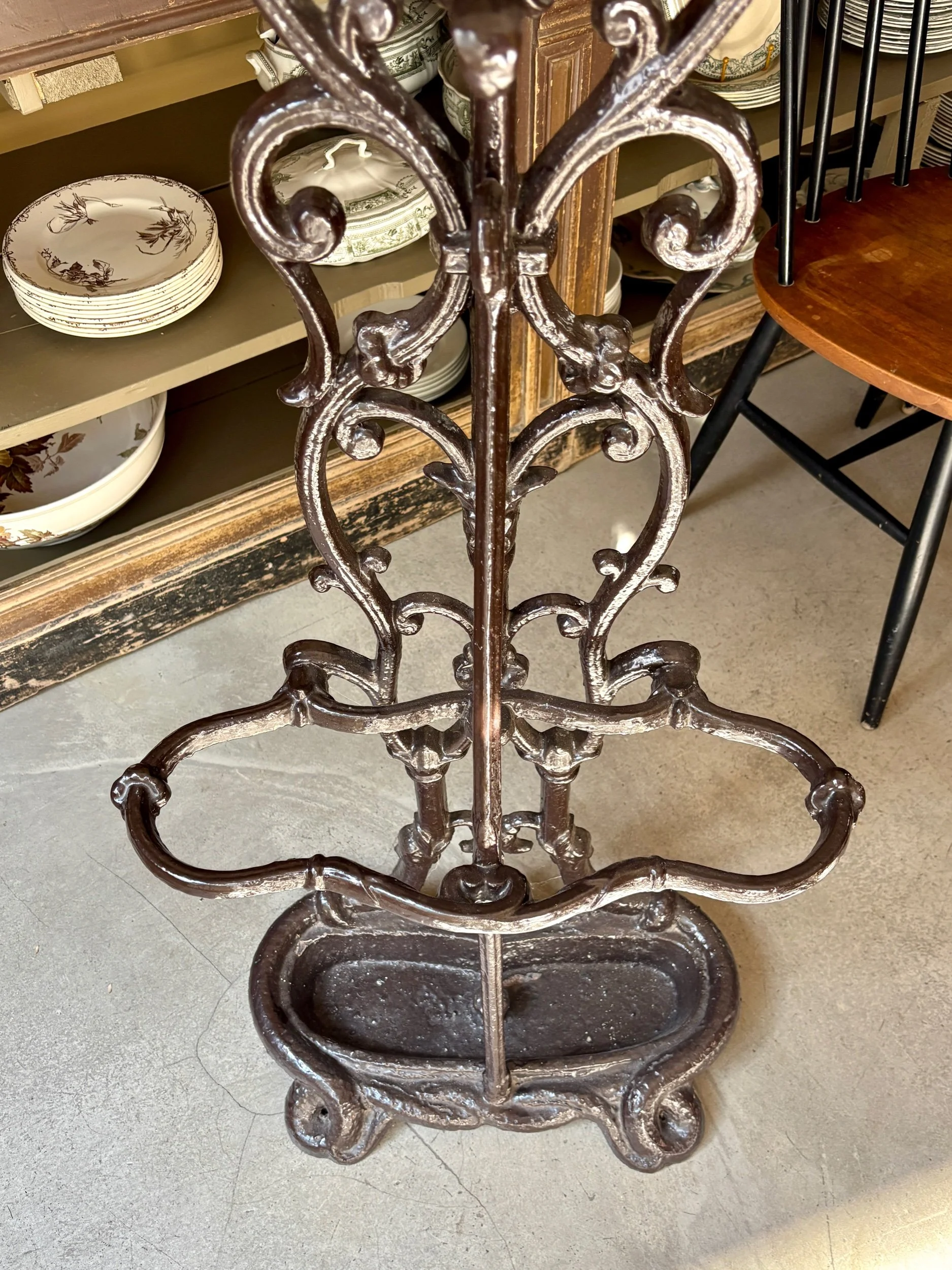 porte-manteau-6-pateres-fonte-fer-marron-mobilier-vintage-axs-design-paris-france