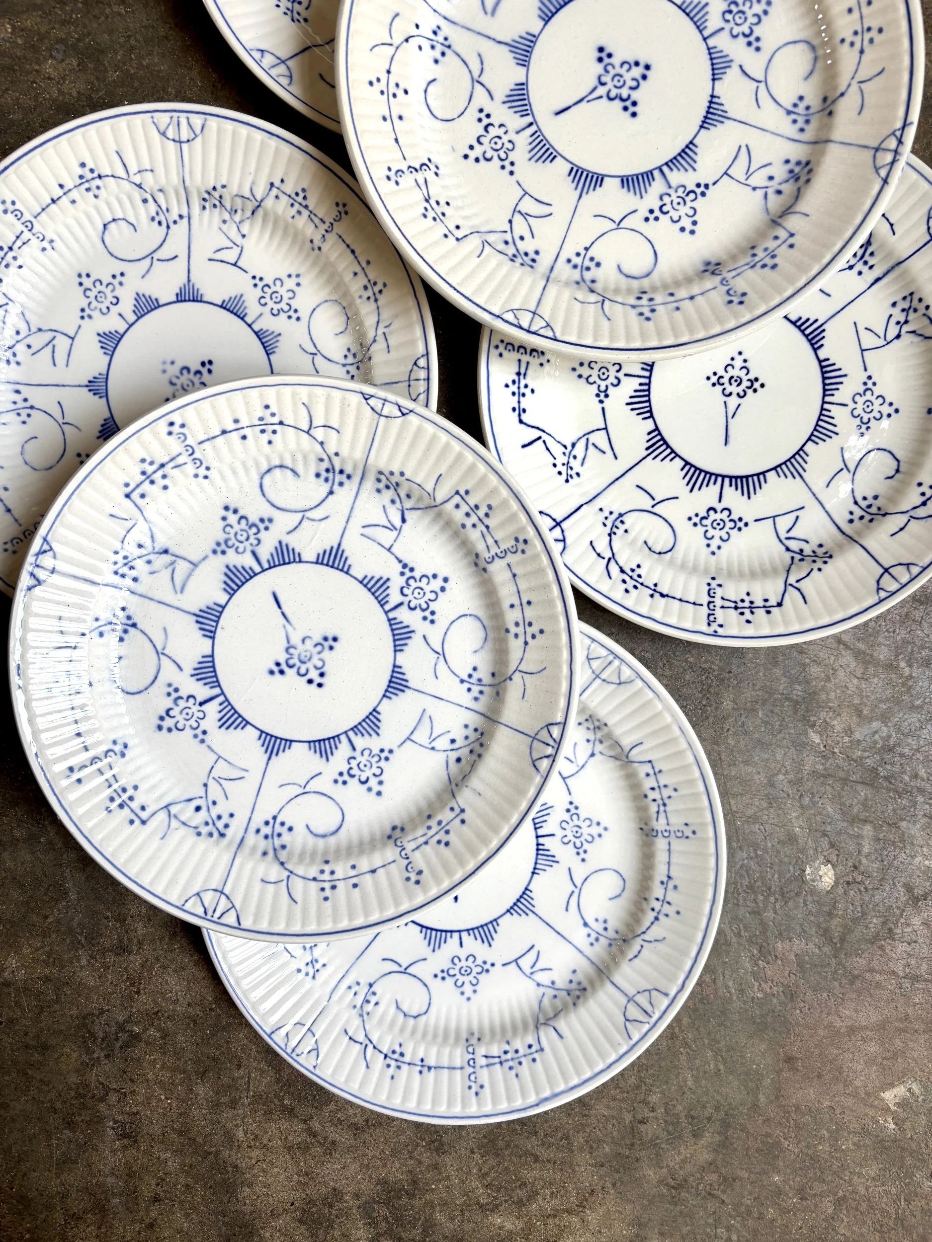 assiettes-dessert-boch-la-louviere-copenhague-faience-bleu-vaisselle-vintage-axs-design-paris-france
