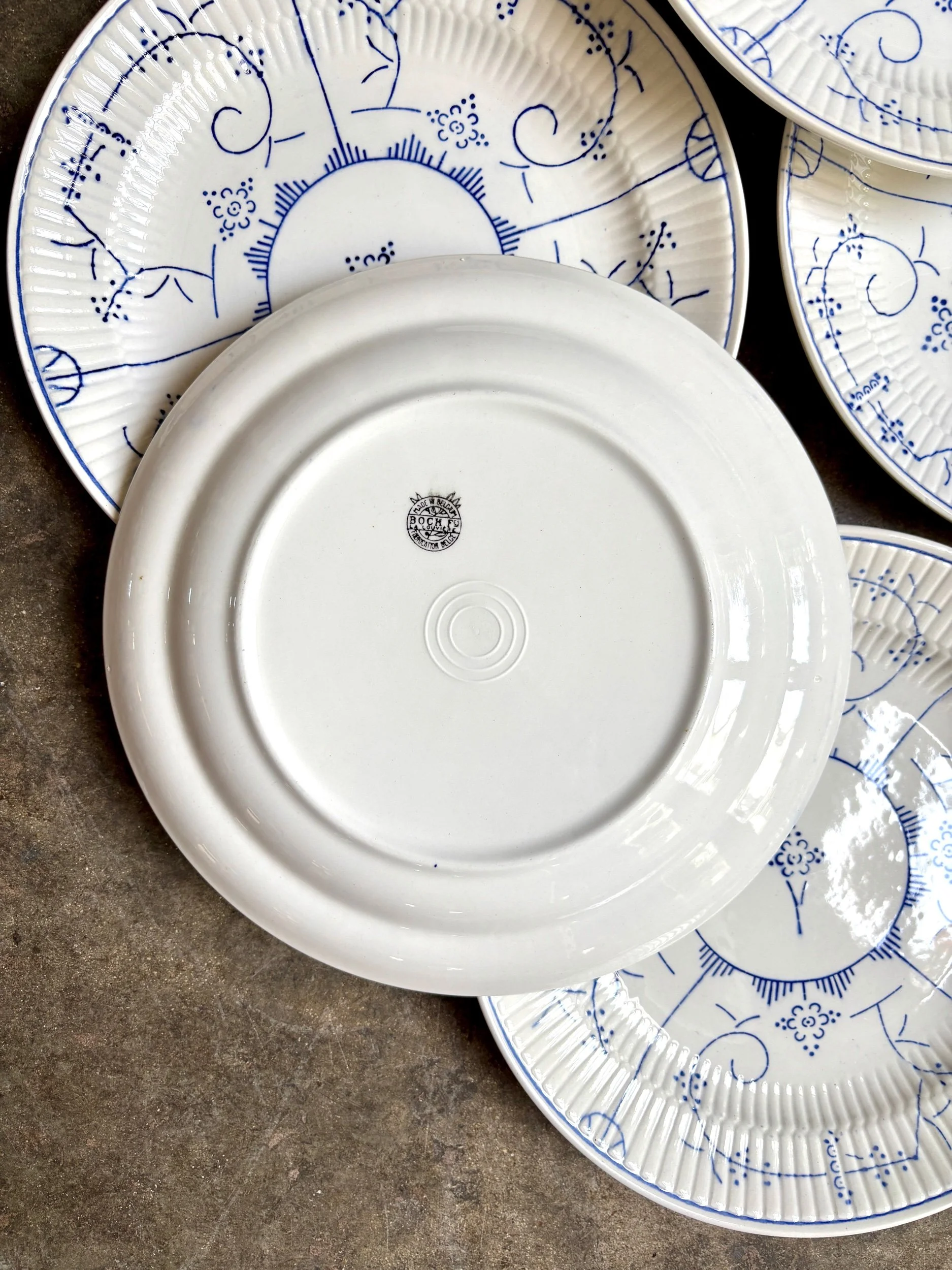 assiettes-plates-boch-la-louviere-copenhague-faience-bleu-vaisselle-vintage-axs-design-paris-france
