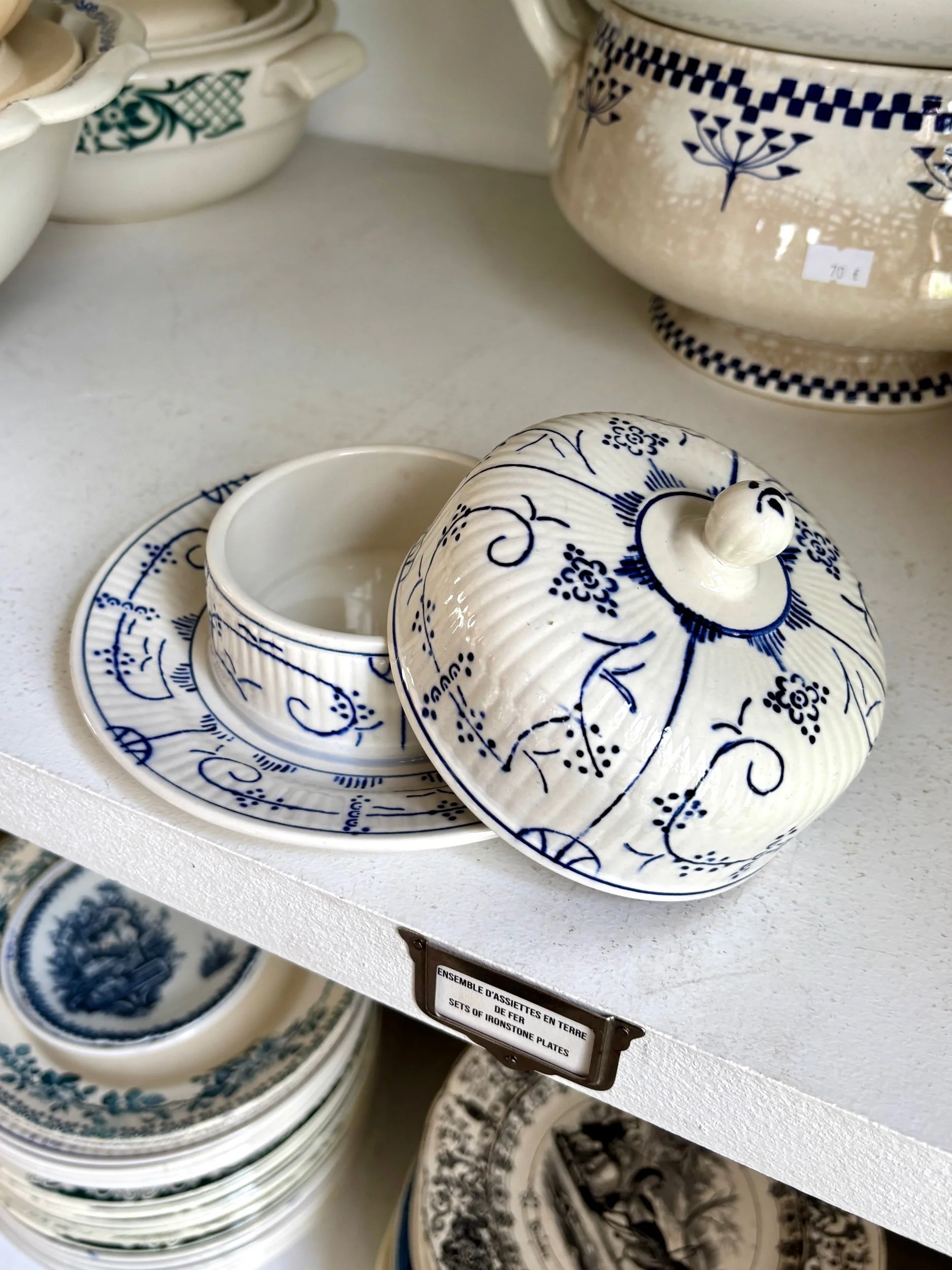 beurrier-boch-la-louviere-copenhague-faience-bleu-vaisselle-vintage-axs-design-paris-france