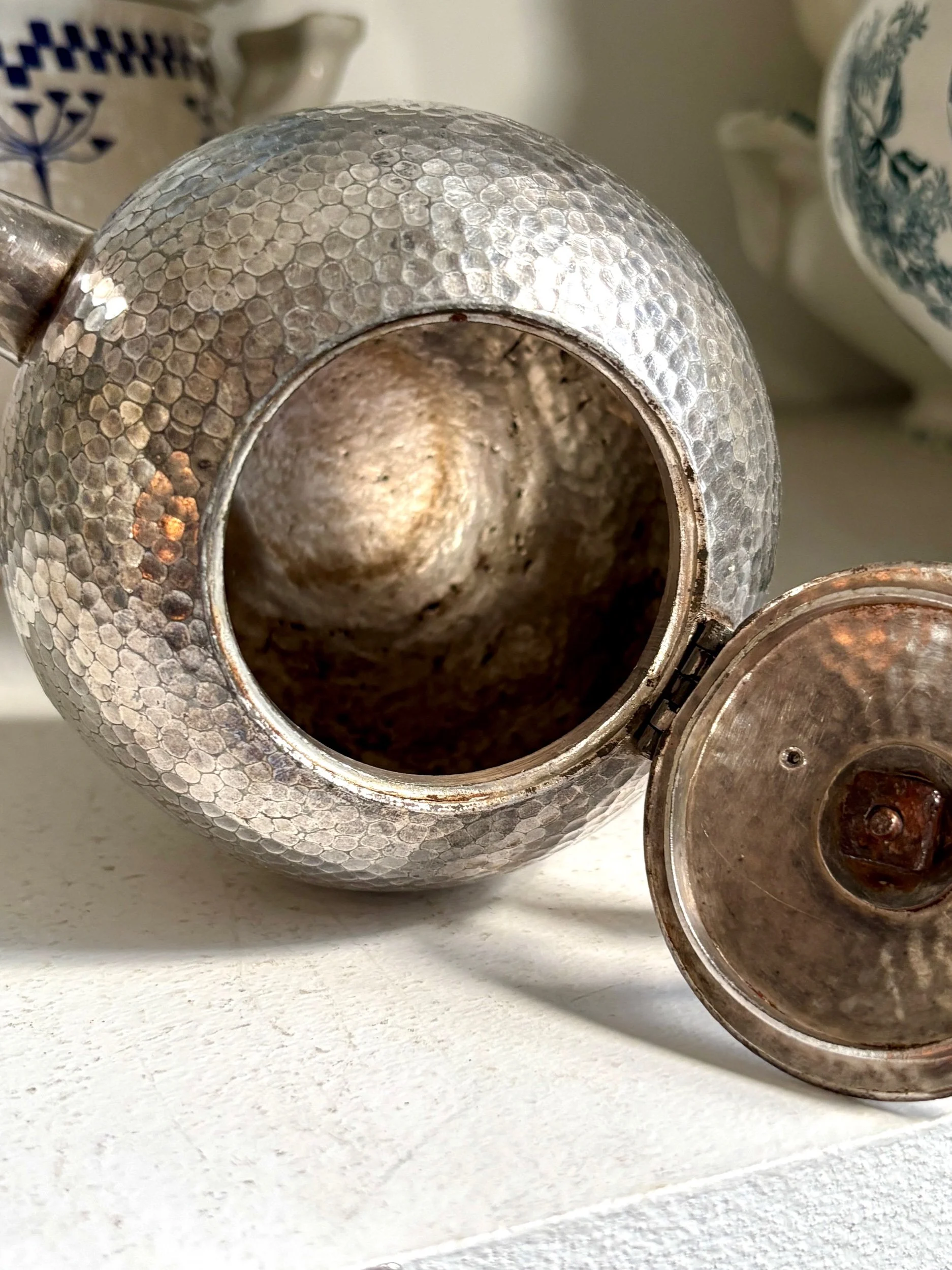 service-the-cafe-metal-argent-verseuse-vaisselle-vintage-axs-design-paris-france