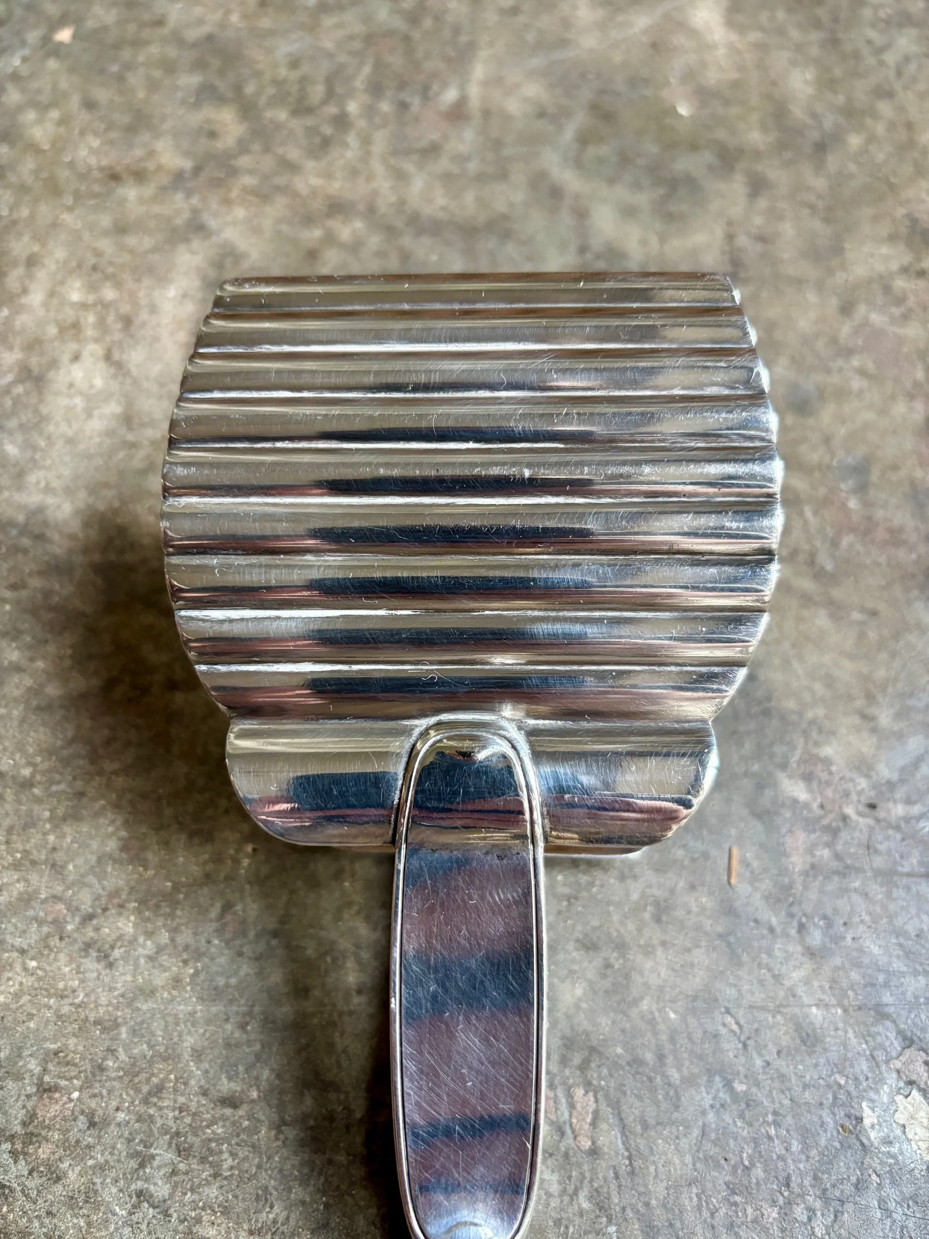 pince-asperge-christofle-metal-argent-couvert-service-vintage-axs-design-paris-france