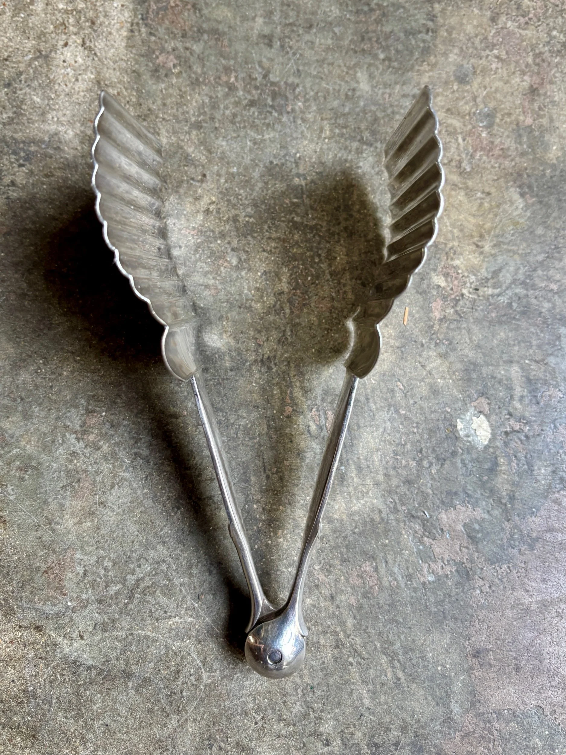pince-asperge-christofle-metal-argent-couvert-service-vintage-axs-design-paris-france