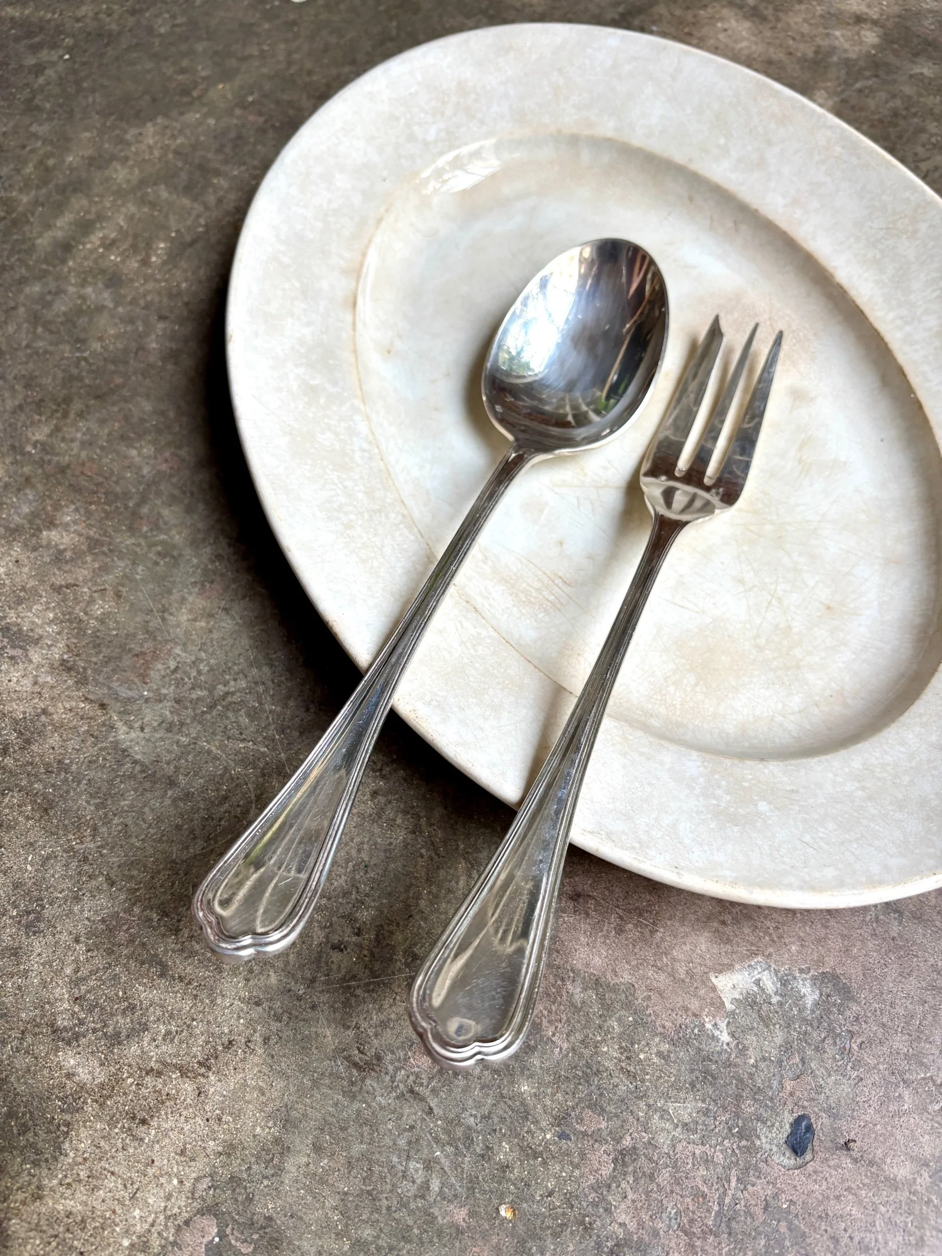 couverts-service-christofle-spatours-metal-argent-couvert-service-vintage-axs-design-paris-france
