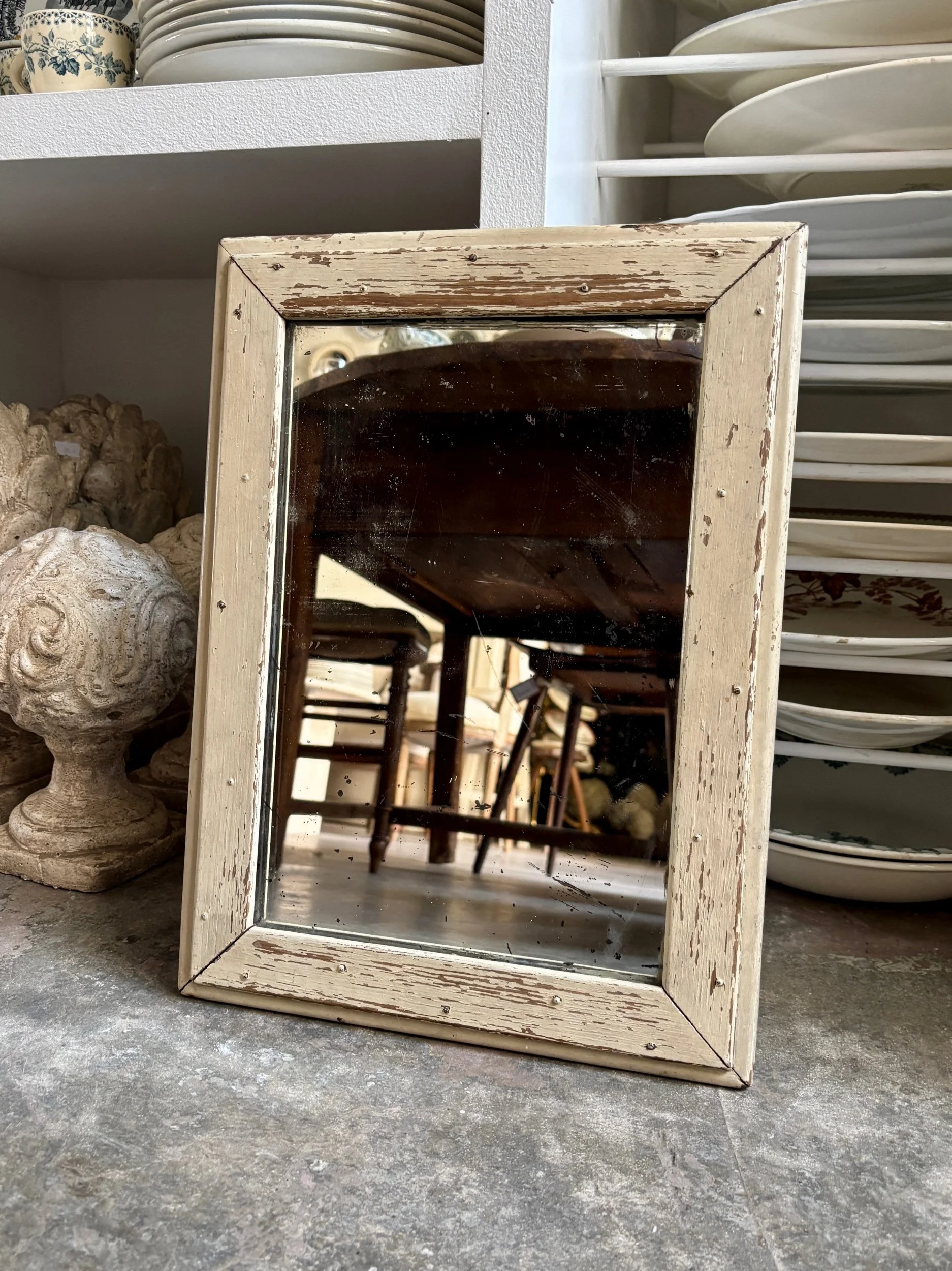 Miroir rectangulaire en bois beige ☐ 42 x 31 cm