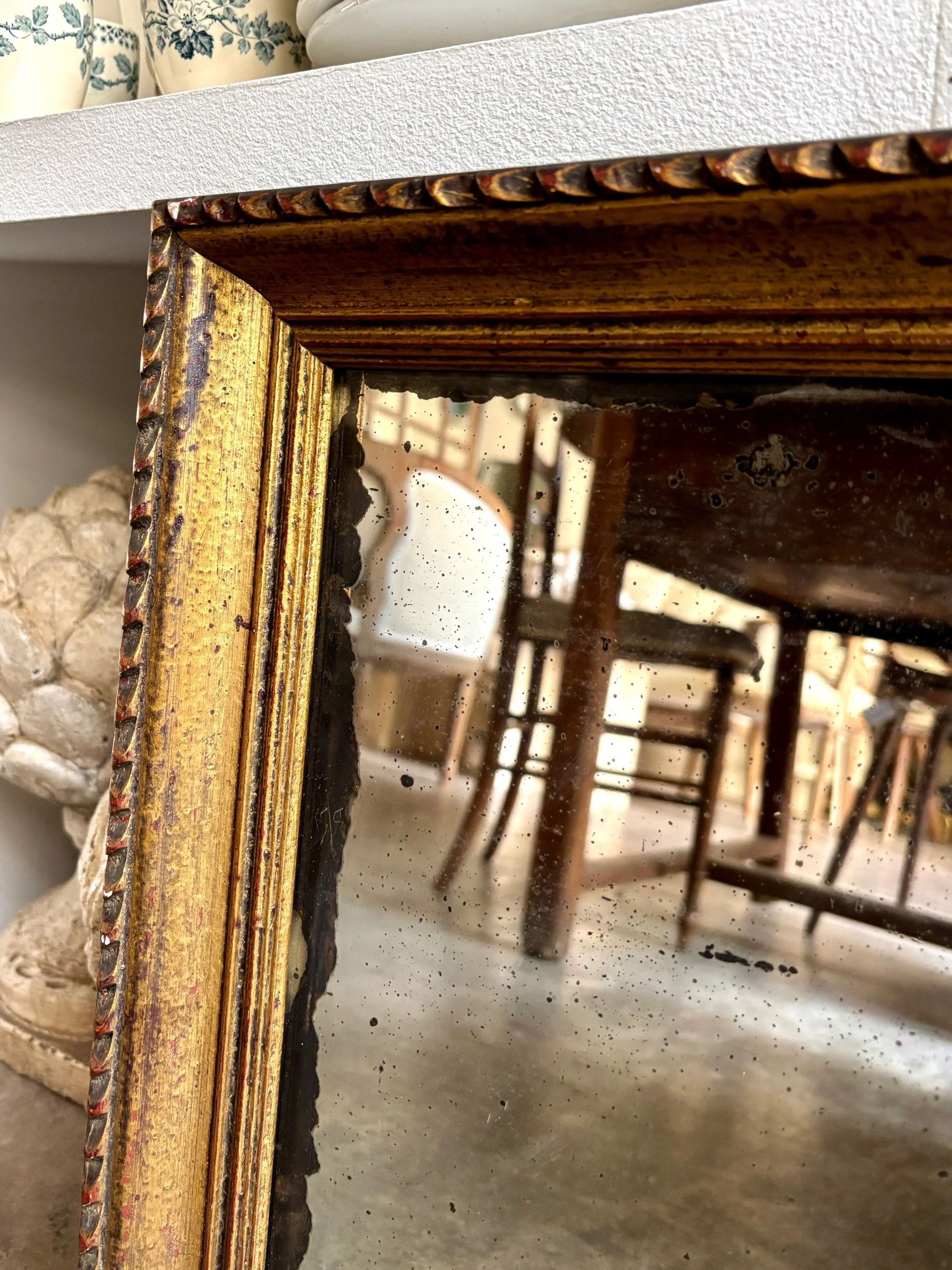 miroir-classique-moulure-dore-rectangulaire-decoration-vintage-axs-design-paris-france