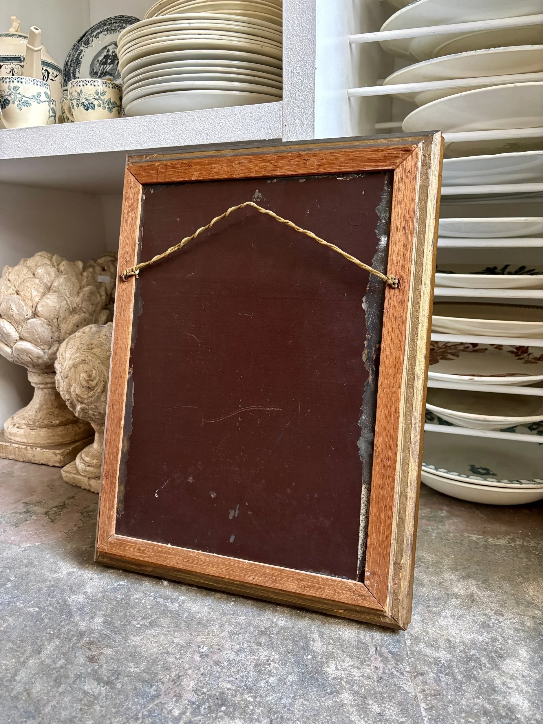 miroir-classique-moulure-dore-rectangulaire-decoration-vintage-axs-design-paris-france