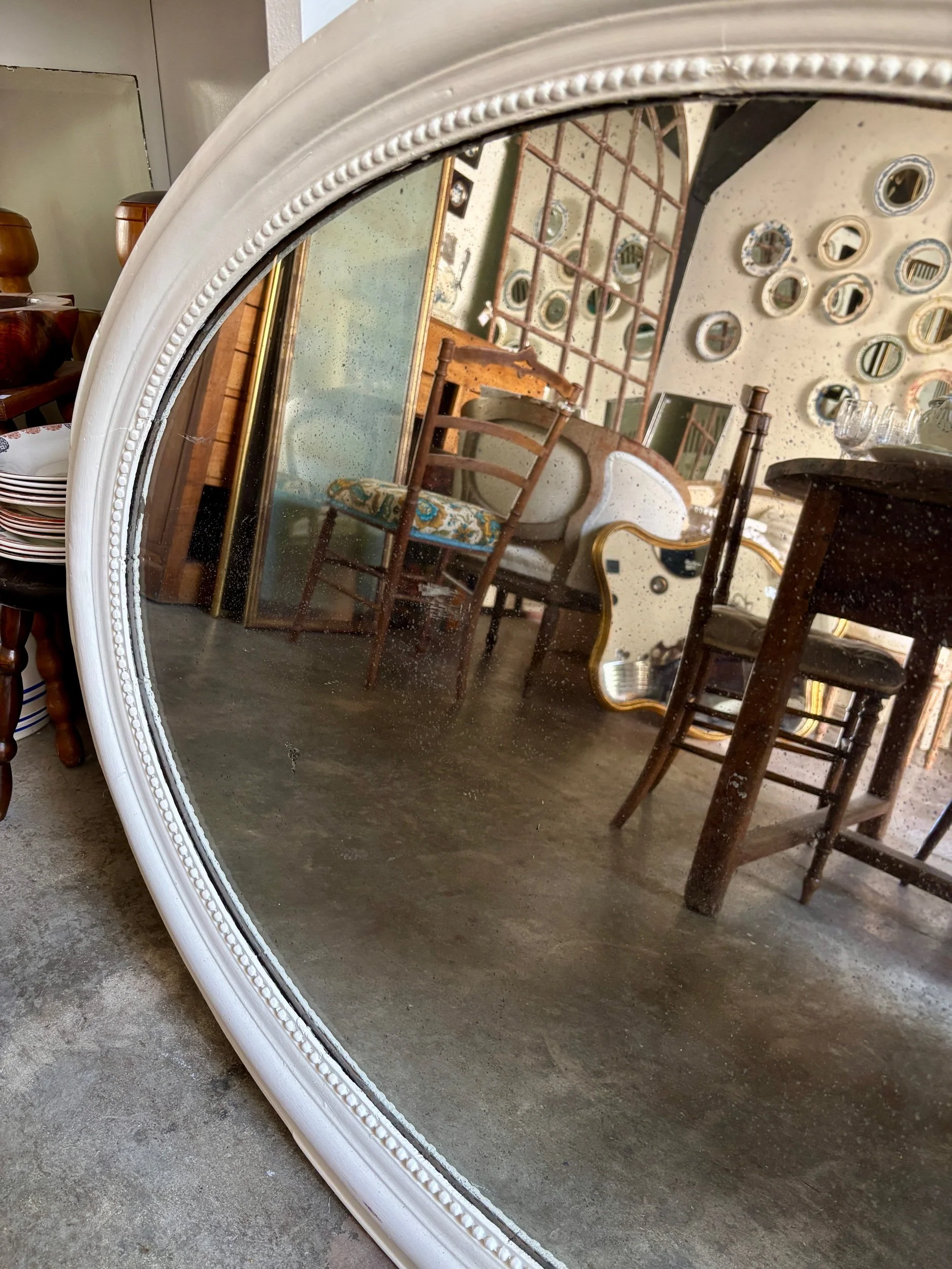 miroir-ovale-ecru-perle-decoration-vintage-axs-design-paris-france