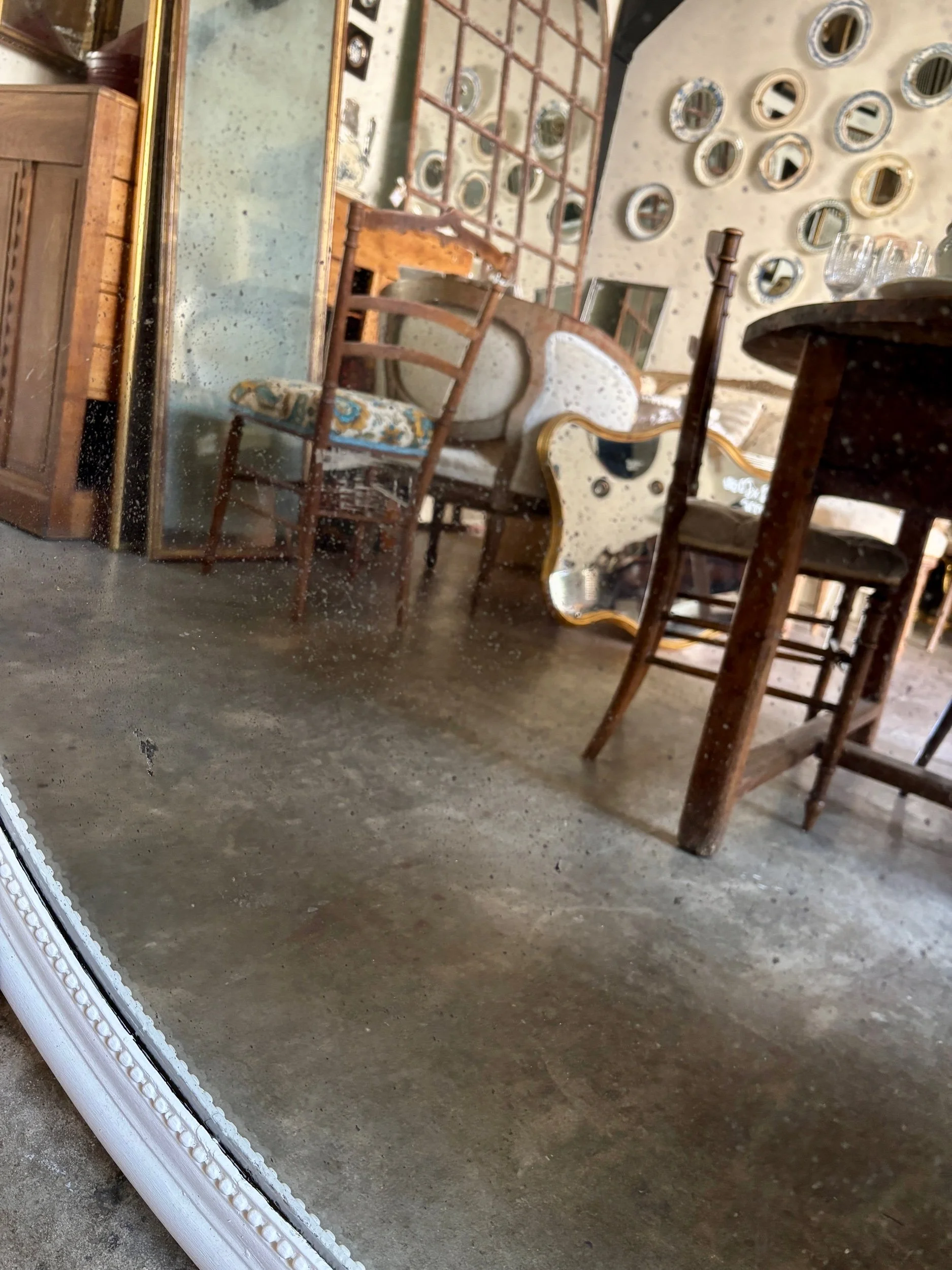 miroir-ovale-ecru-perle-decoration-vintage-axs-design-paris-france