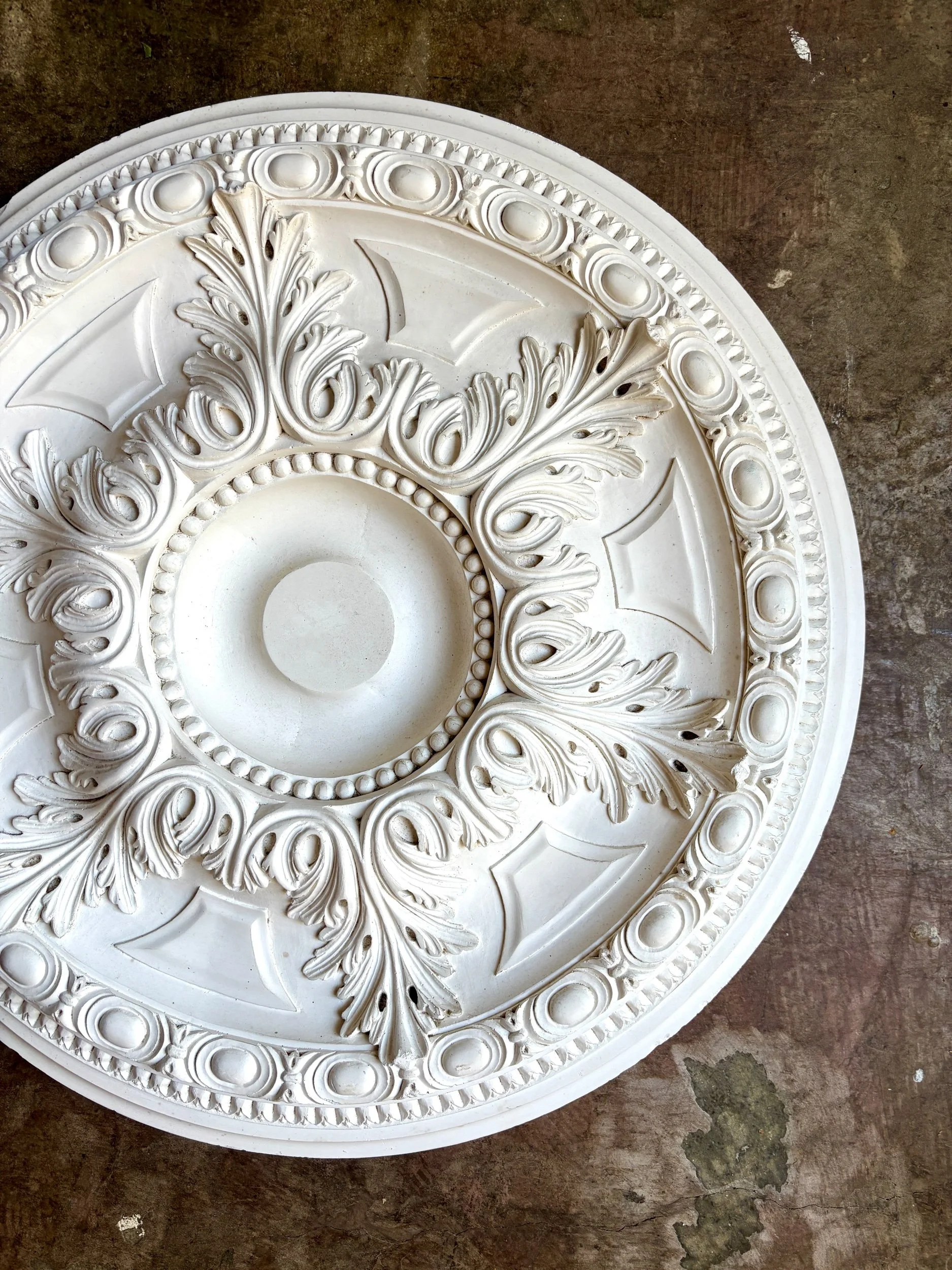 rosace-staff-blanc-1-decoration-vintage-axs-design-paris-france