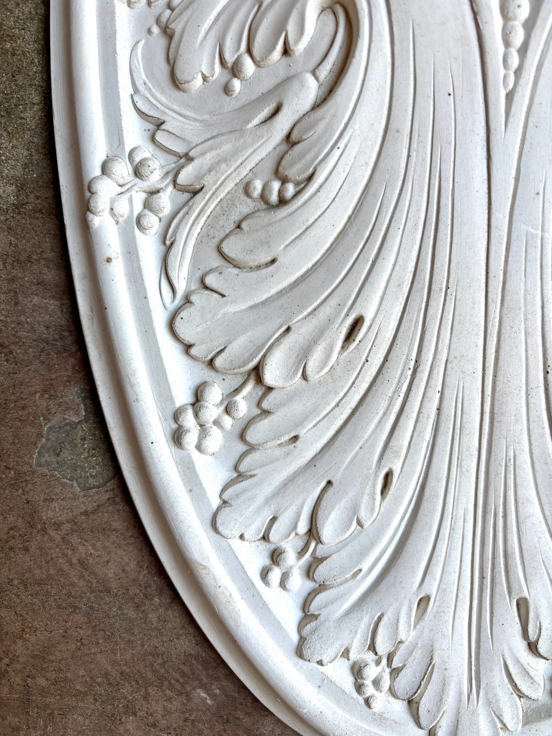 rosace-ovale-staff-blanc-decoration-vintage-axs-design-paris-france