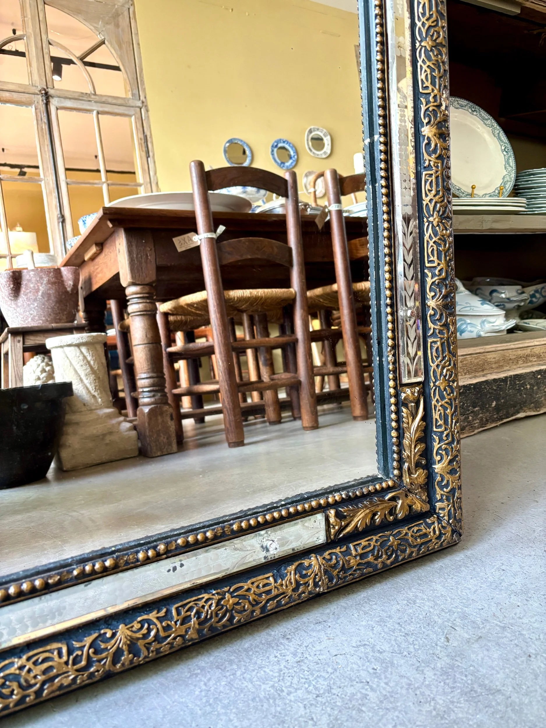 miroir-noir-dore-napoleon-iii-decoration-vintage-axs-design-paris-france