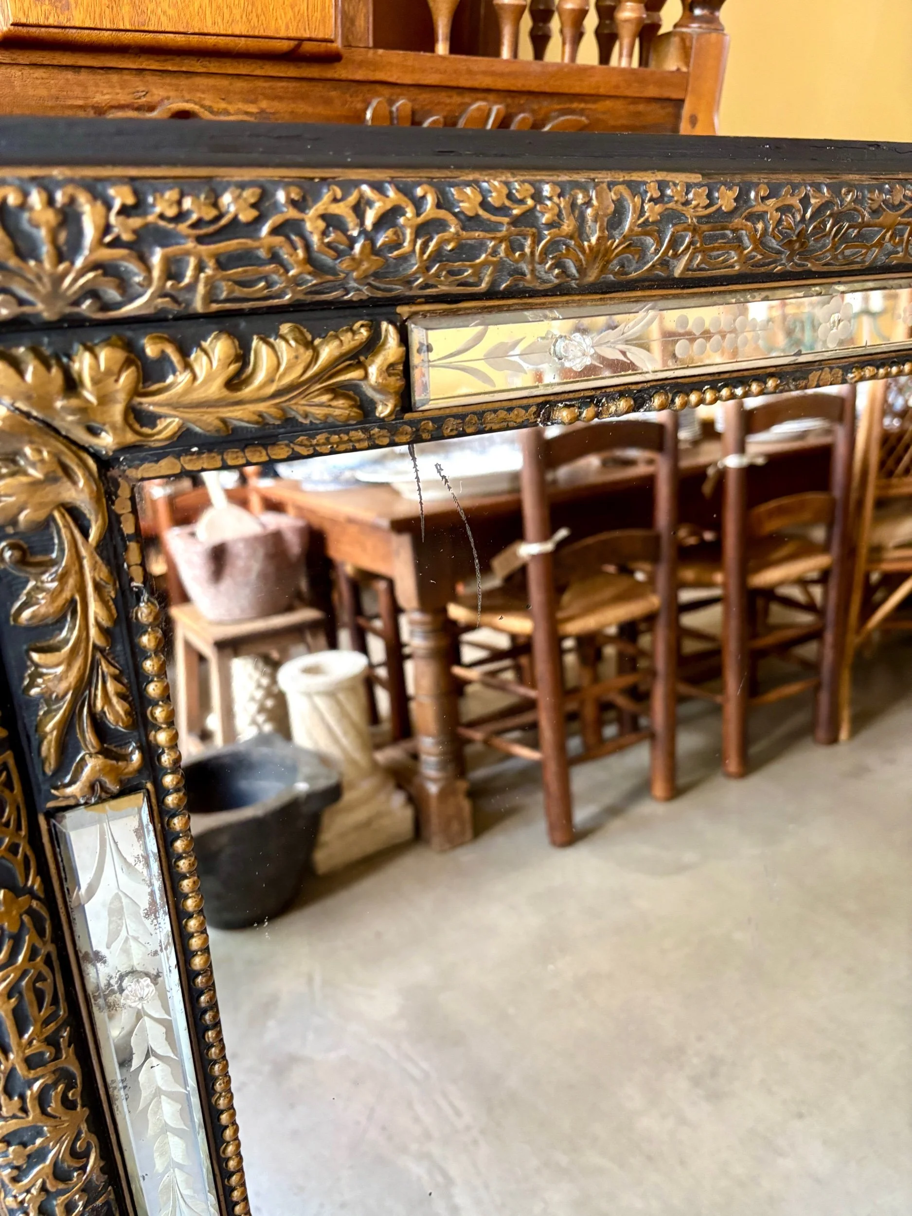 miroir-noir-dore-napoleon-iii-decoration-vintage-axs-design-paris-france