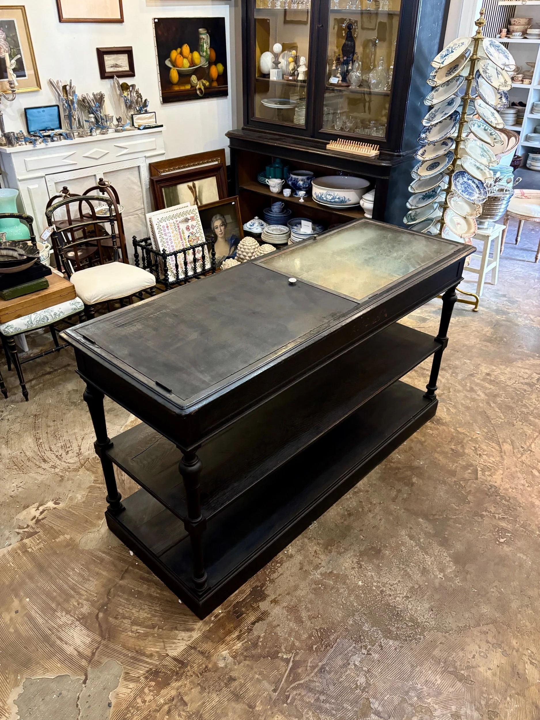 comptoir-meuble-metier-vitre-style-napoleon-iii-bois-noir-meuble-rangement-vintage-axs-design-paris-france