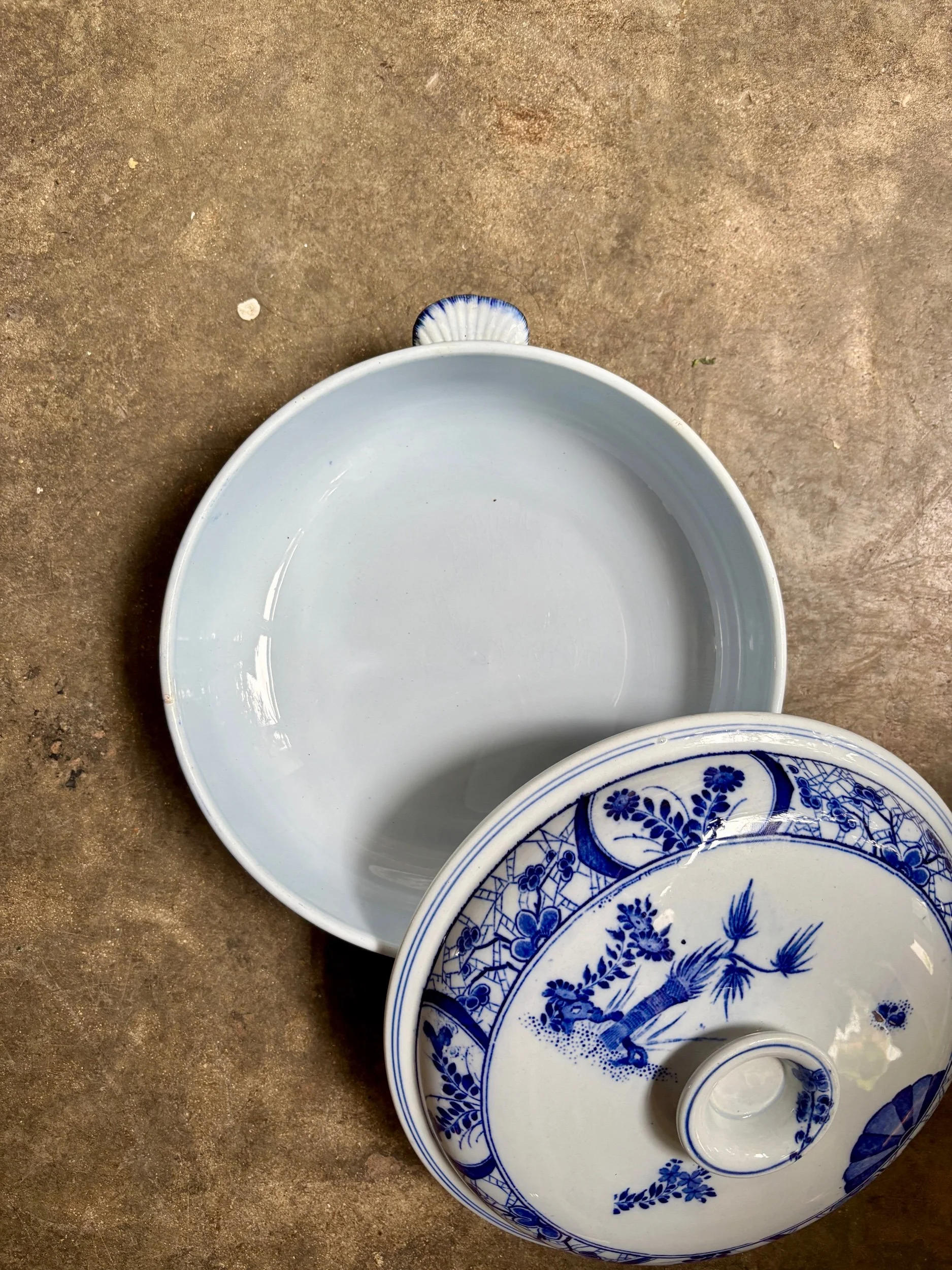 moyenne-soupiere-creil-montereau-japon-monet-bleu-vaisselle-vintage-axs-design-paris-france