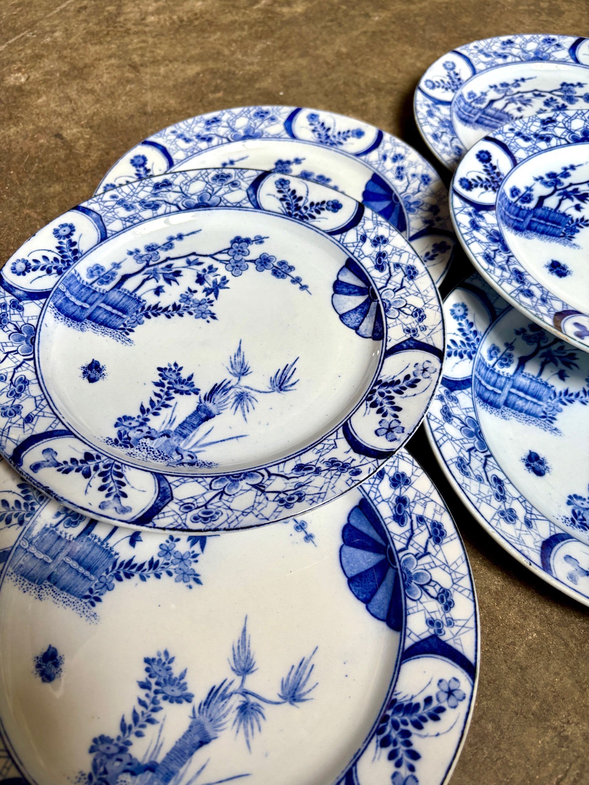 assiettes-plates-creil-montereau-japon-monet-bleu-vaisselle-vintage-axs-design-paris-france
