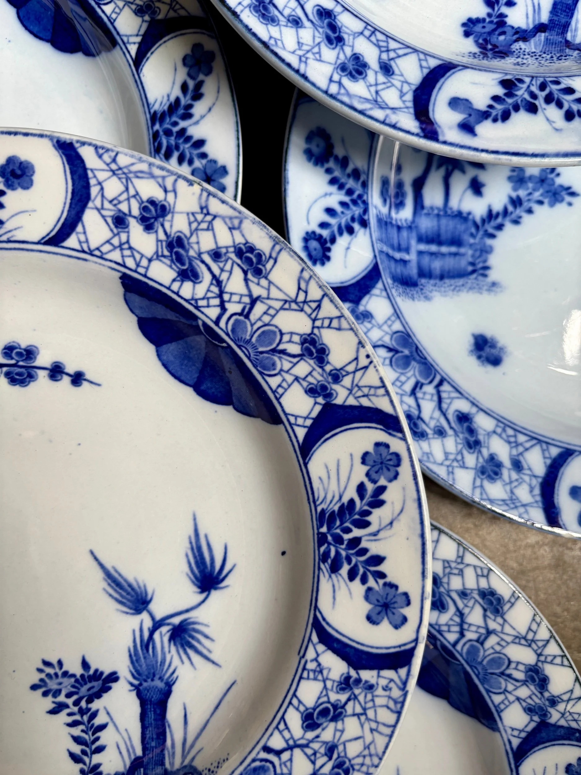 assiettes-creuses-creil-montereau-japon-monet-bleu-vaisselle-vintage-axs-design-paris-france