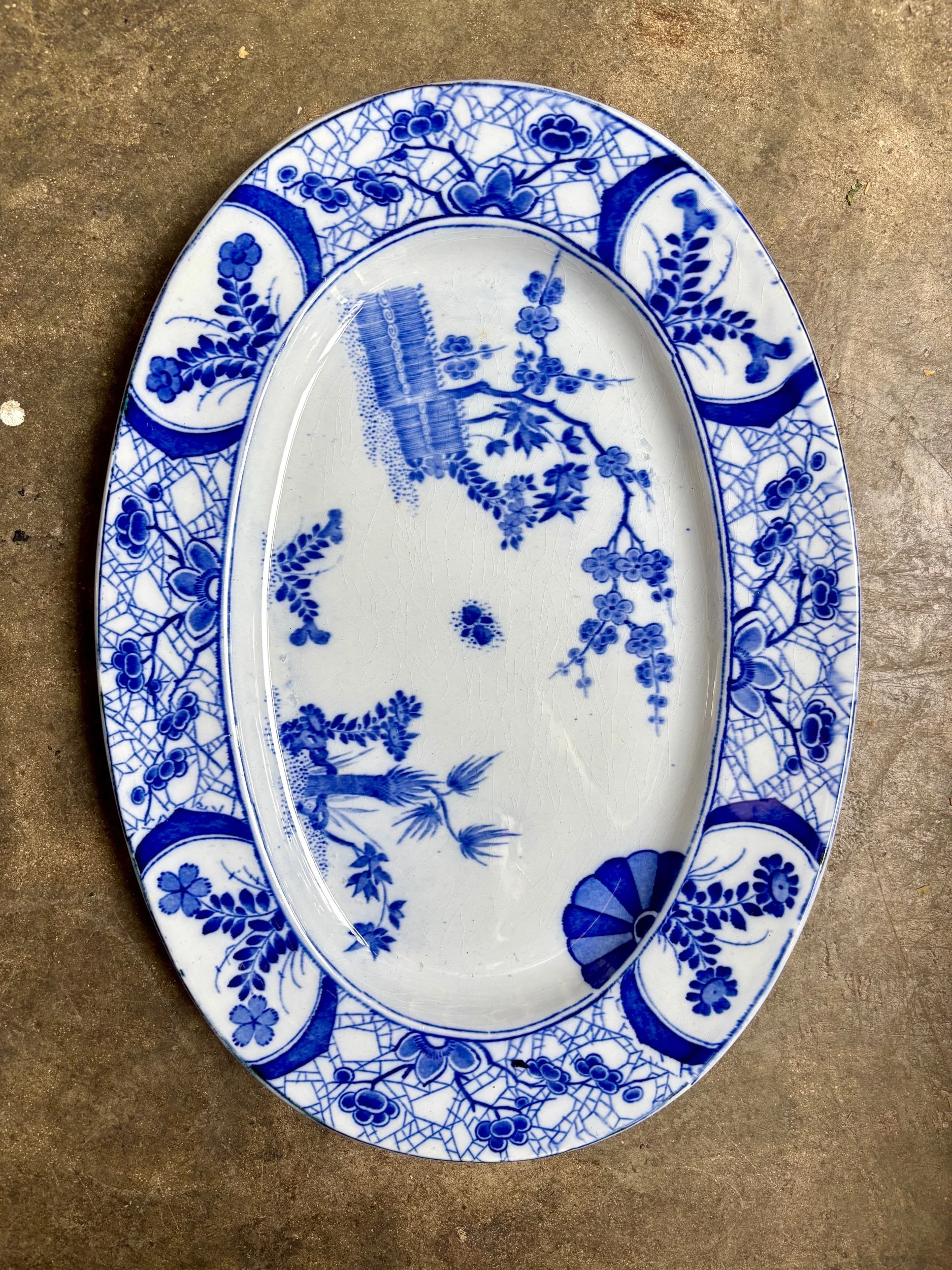 grand-plat-ovale-creil-montereau-japon-monet-bleu-vaisselle-vintage-axs-design-paris-france