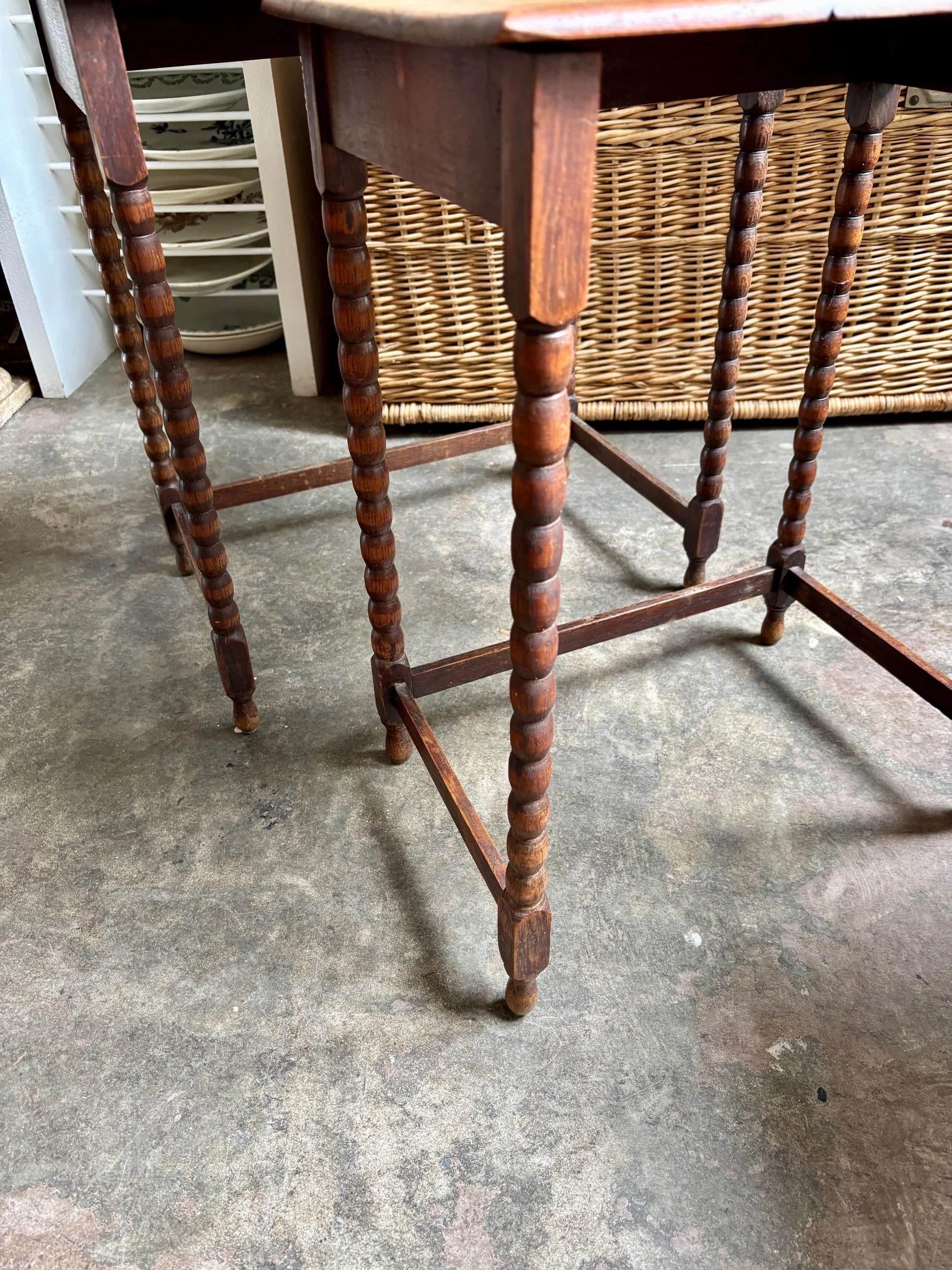 2-tables-gigognes-appoint-bois-chene-mobilier-vintage-axs-design-paris-france