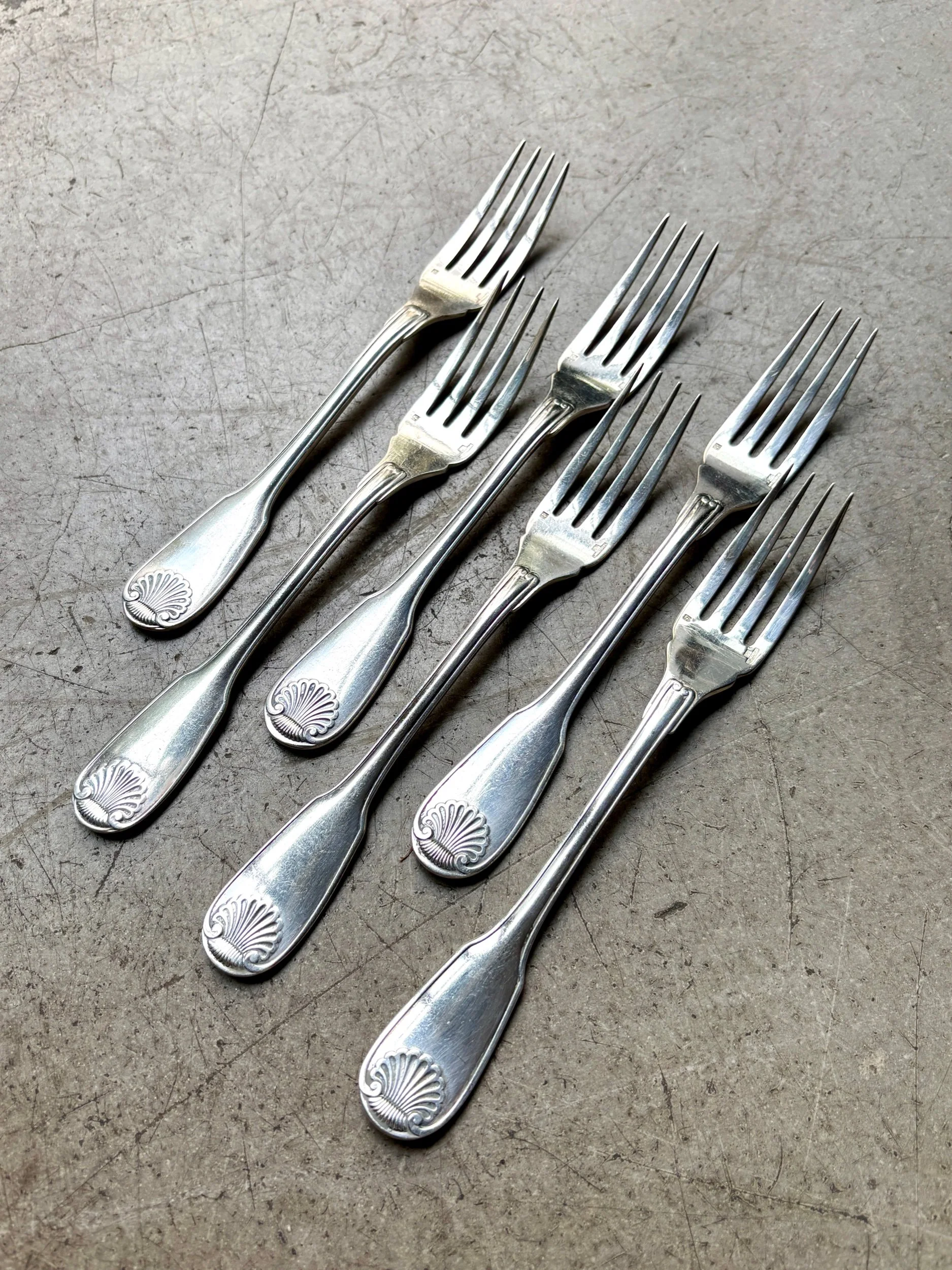 fourchettes-poisson-christofle-coquille-metal-argent-couvert-vintage-axs-design-paris-france
