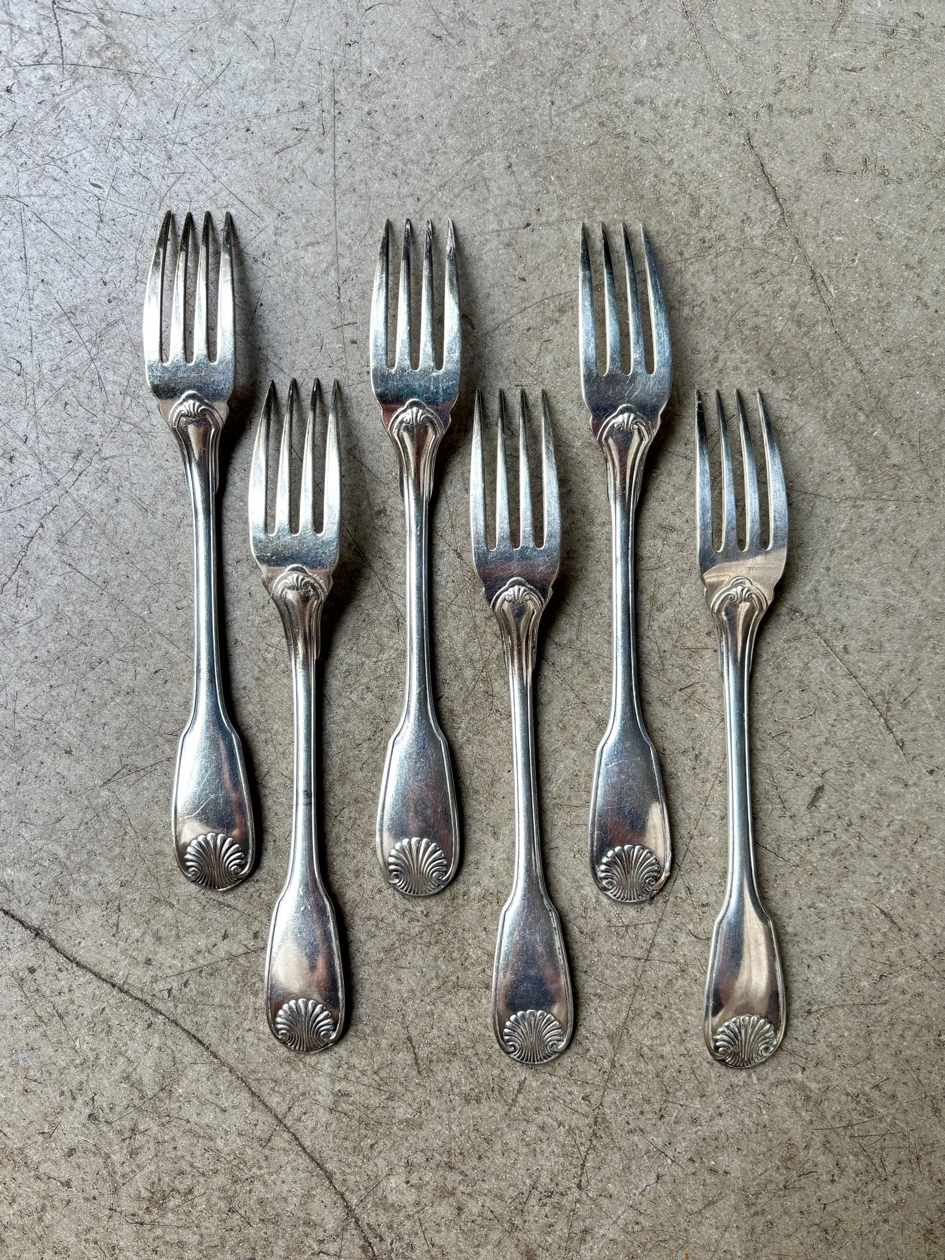 fourchettes-poisson-christofle-coquille-metal-argent-couvert-vintage-axs-design-paris-france