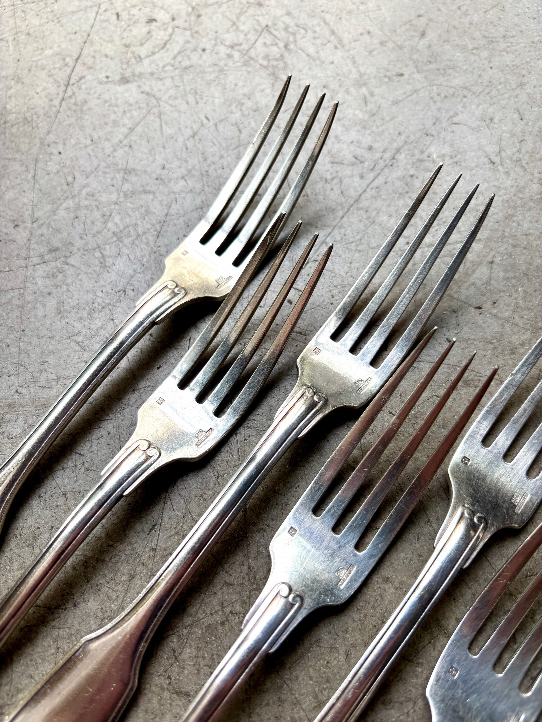 fourchettes-christofle-coquille-metal-argent-couvert-vintage-axs-design-paris-france