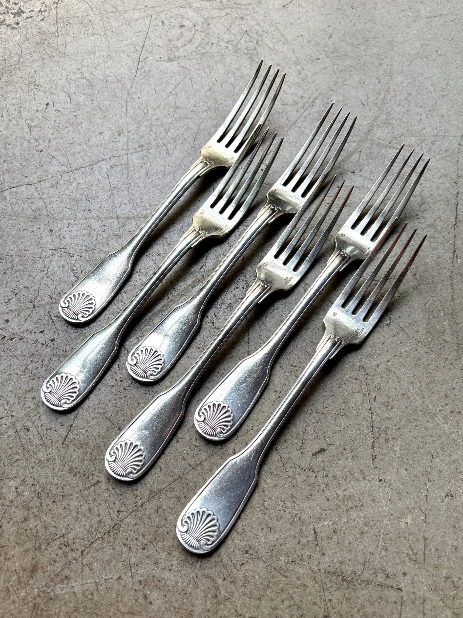 fourchettes-christofle-coquille-metal-argent-couvert-vintage-axs-design-paris-france