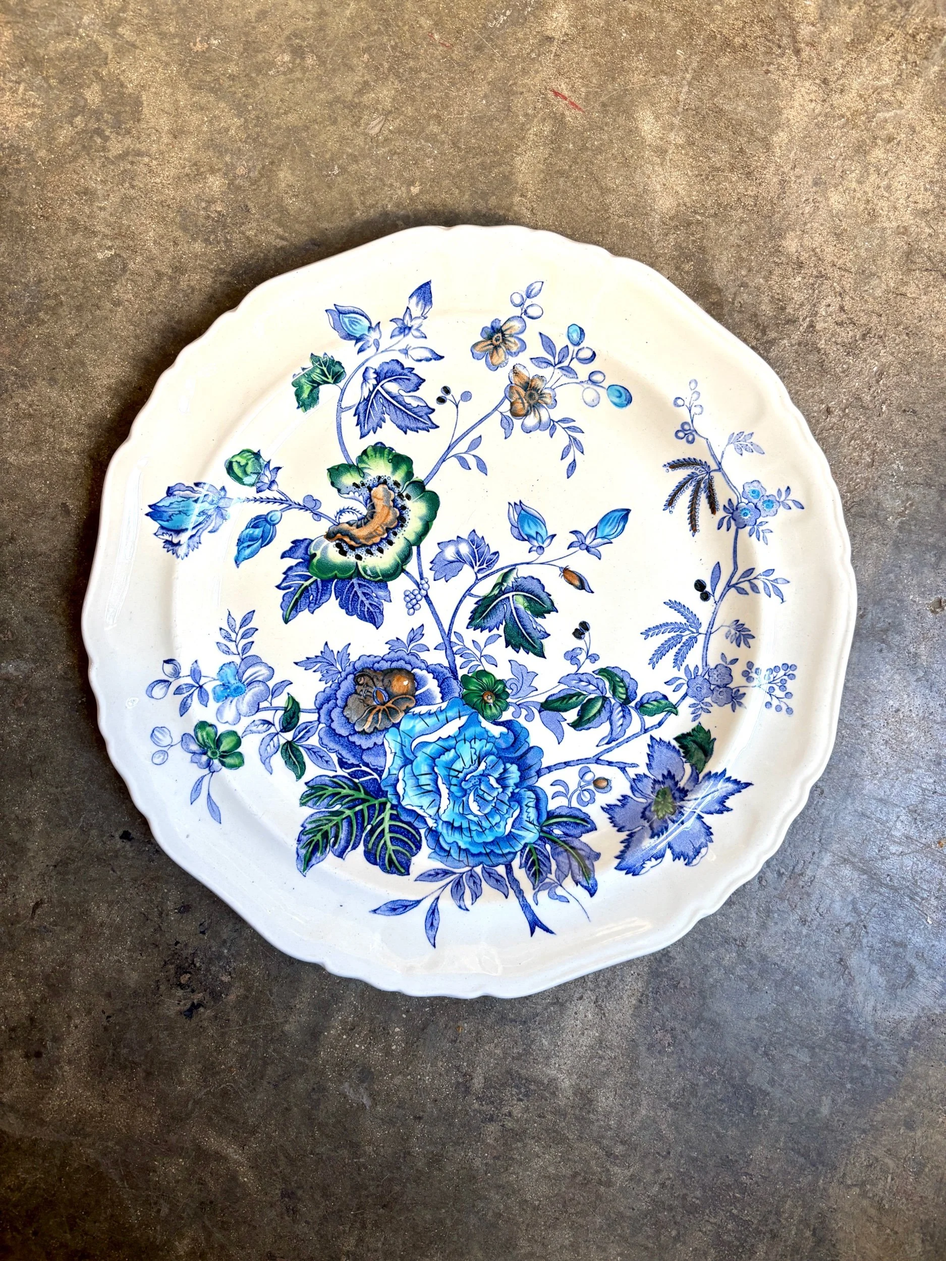 plat-rond-masons-belvedere-terre-fer-vaisselle-vintage-axs-design-paris-france
