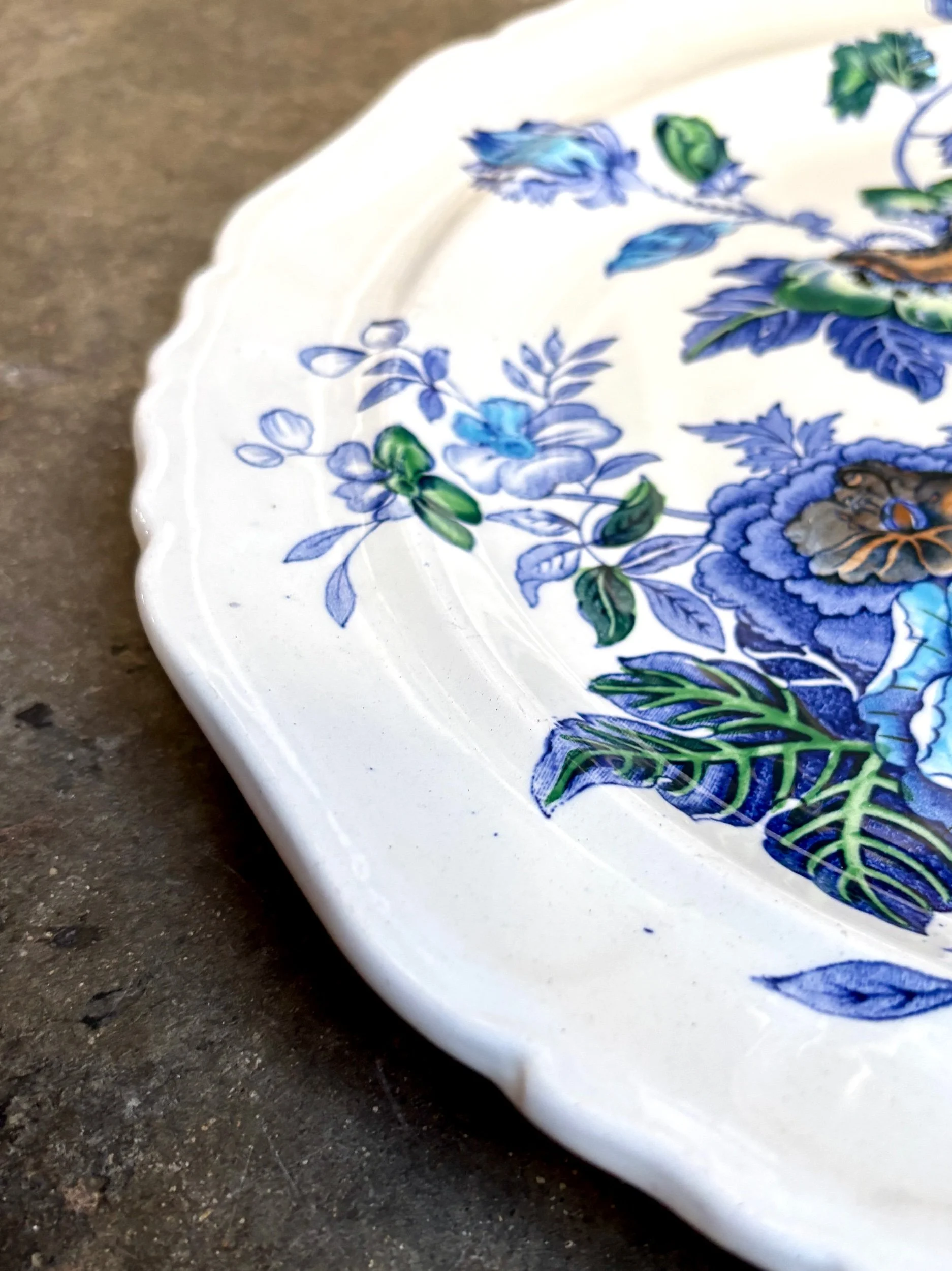plat-rond-masons-belvedere-terre-fer-vaisselle-vintage-axs-design-paris-france