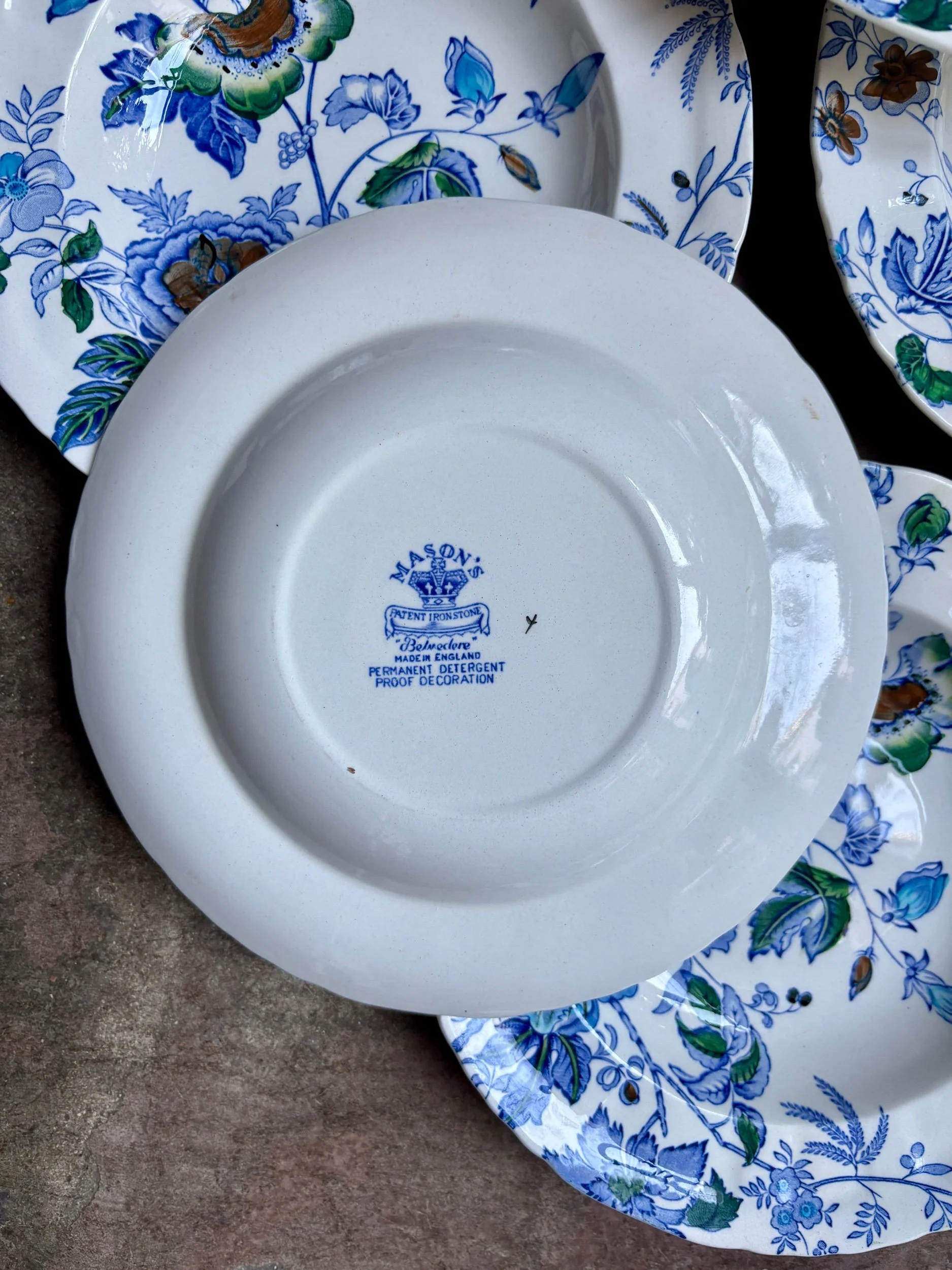 assiettes-creuses-masons-belvedere-terre-fer-vaisselle-vintage-axs-design-paris-france