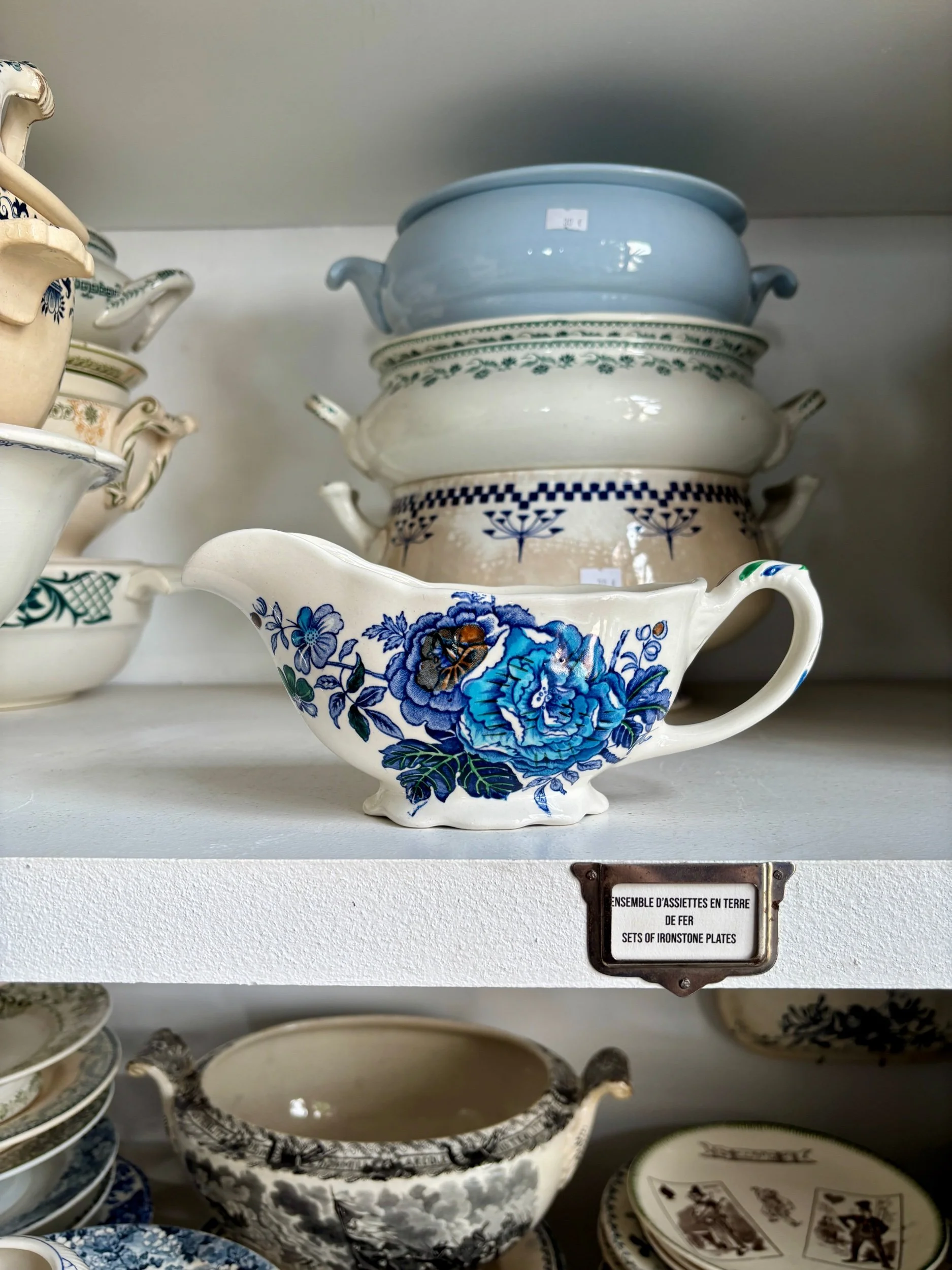 sauciere-masons-belvedere-terre-fer-vaisselle-vintage-axs-design-paris-france