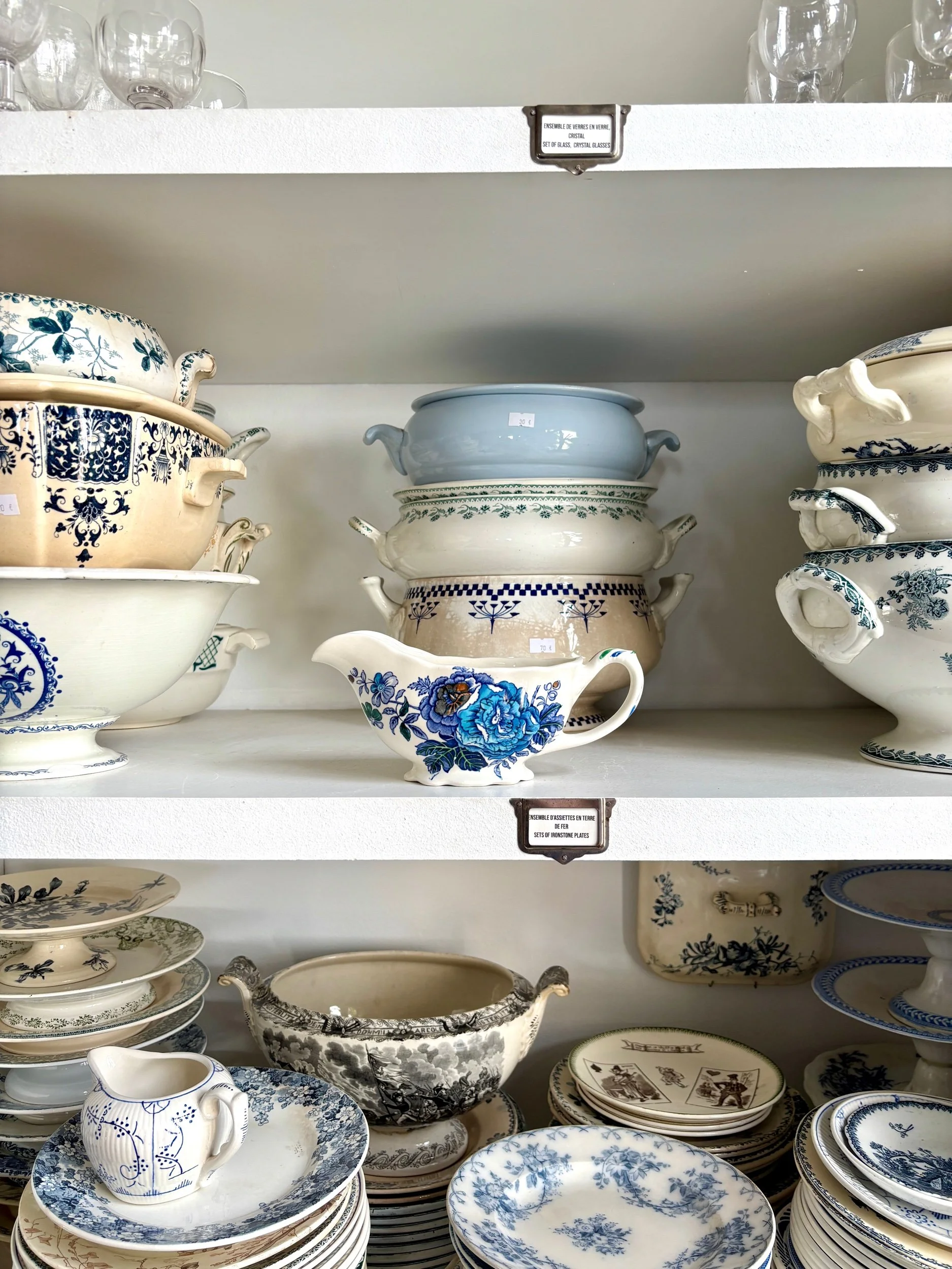sauciere-masons-belvedere-terre-fer-vaisselle-vintage-axs-design-paris-france