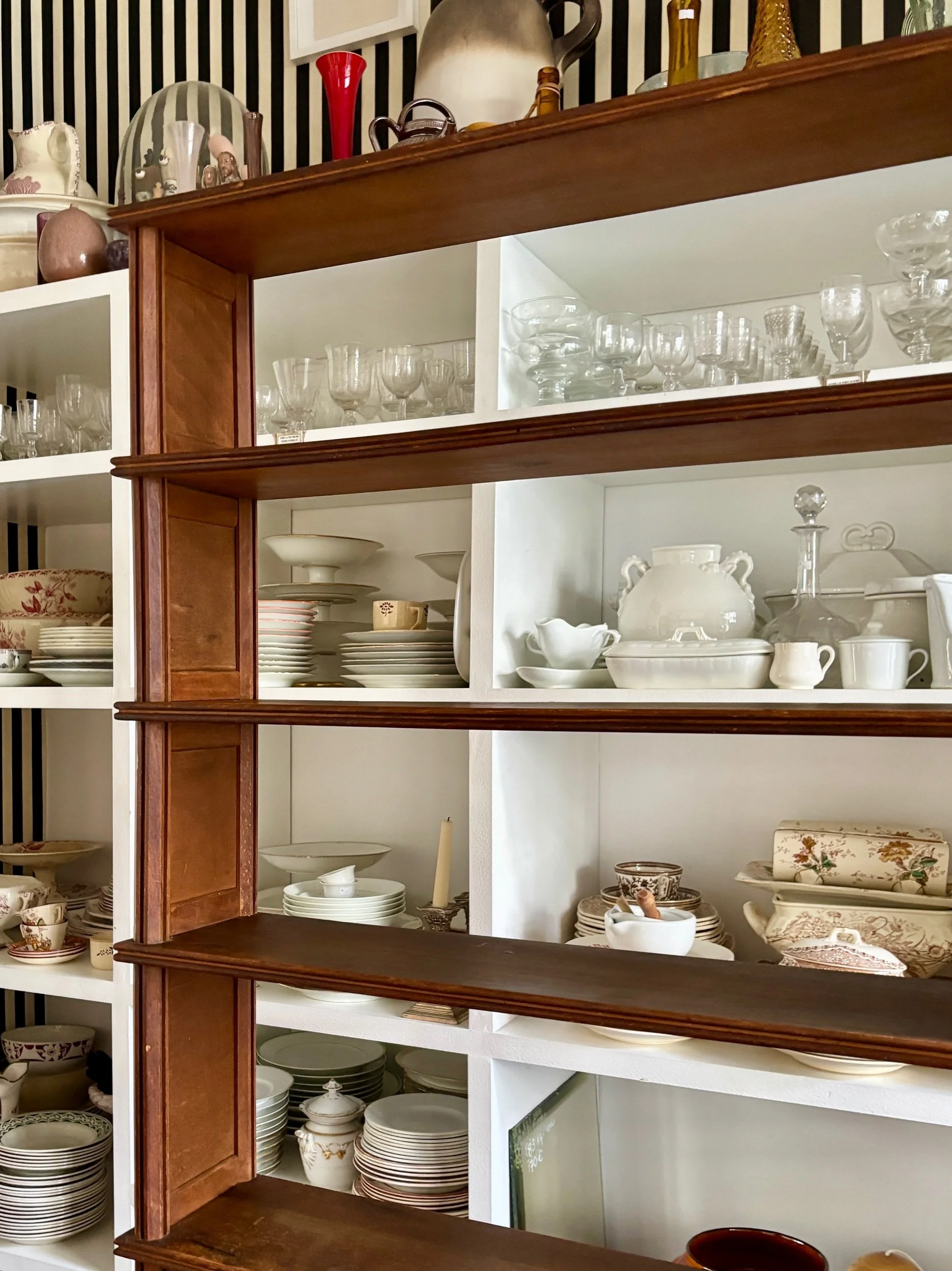bibliothque-tagres-bois-fonce-meuble-vintage-axs-design-paris-france