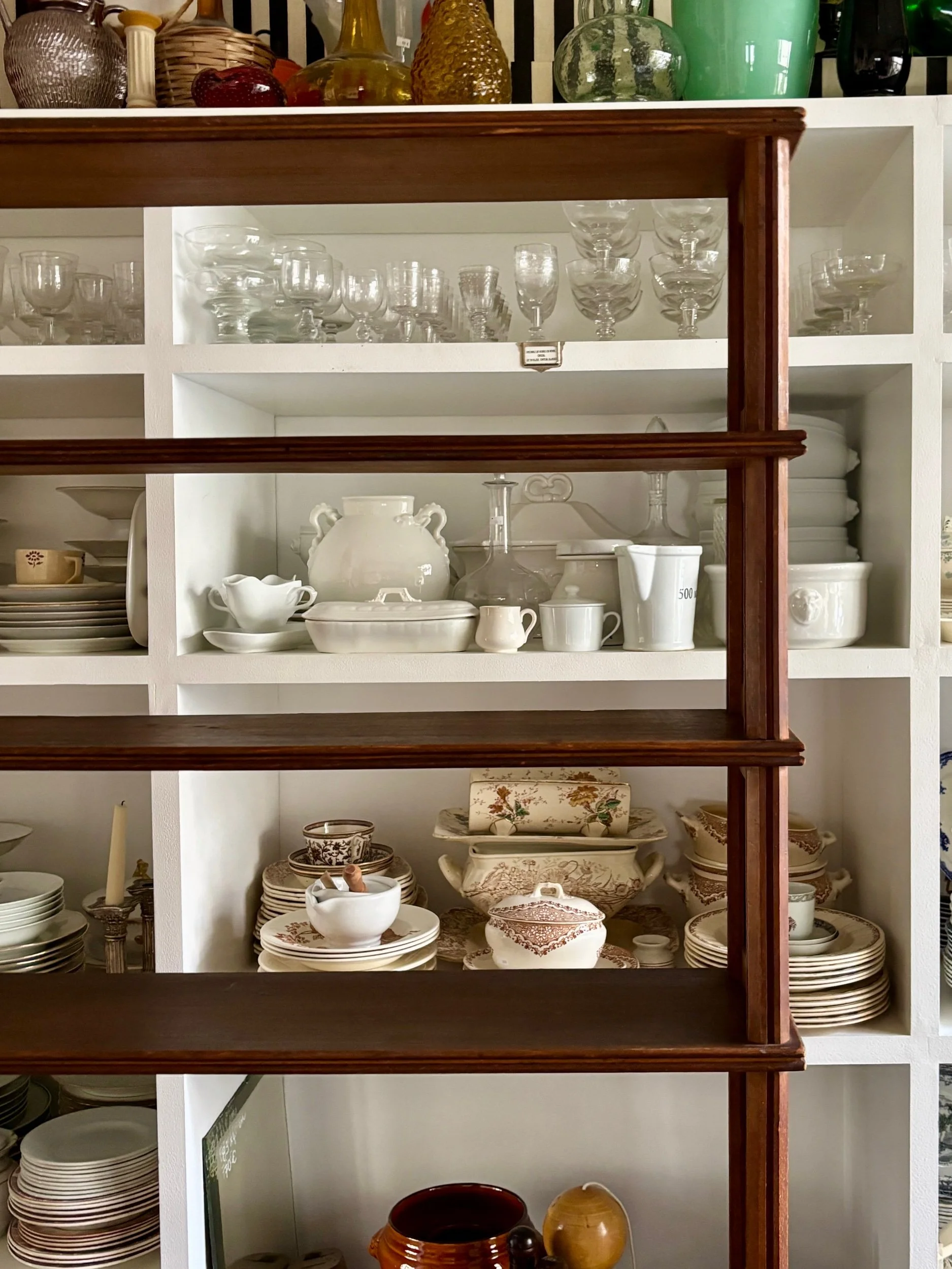 bibliothque-tagres-bois-fonce-meuble-vintage-axs-design-paris-france