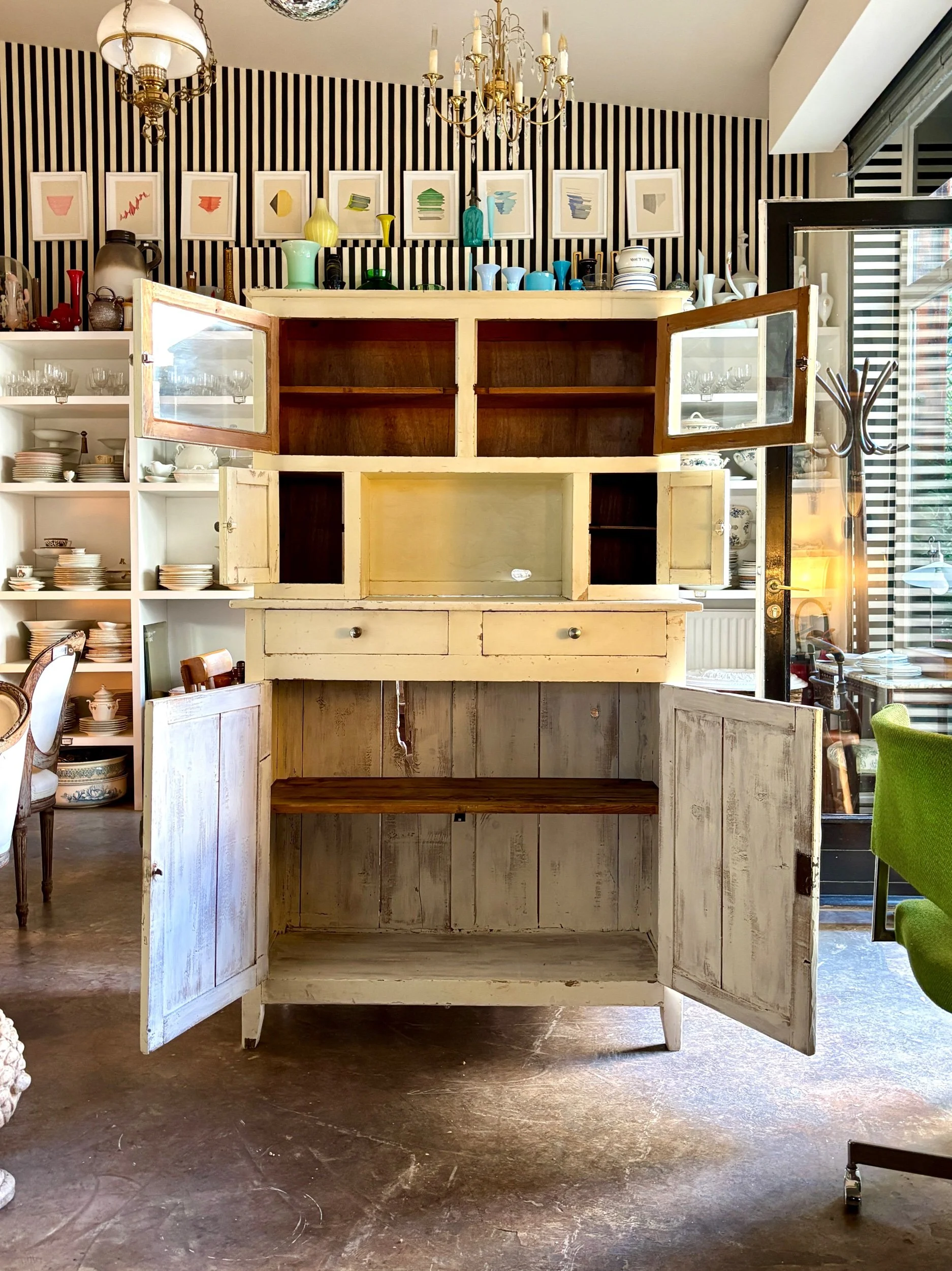 buffet-parisien-2-corps-bois-ecru-meuble-rangement-vintage-axs-design-paris-france