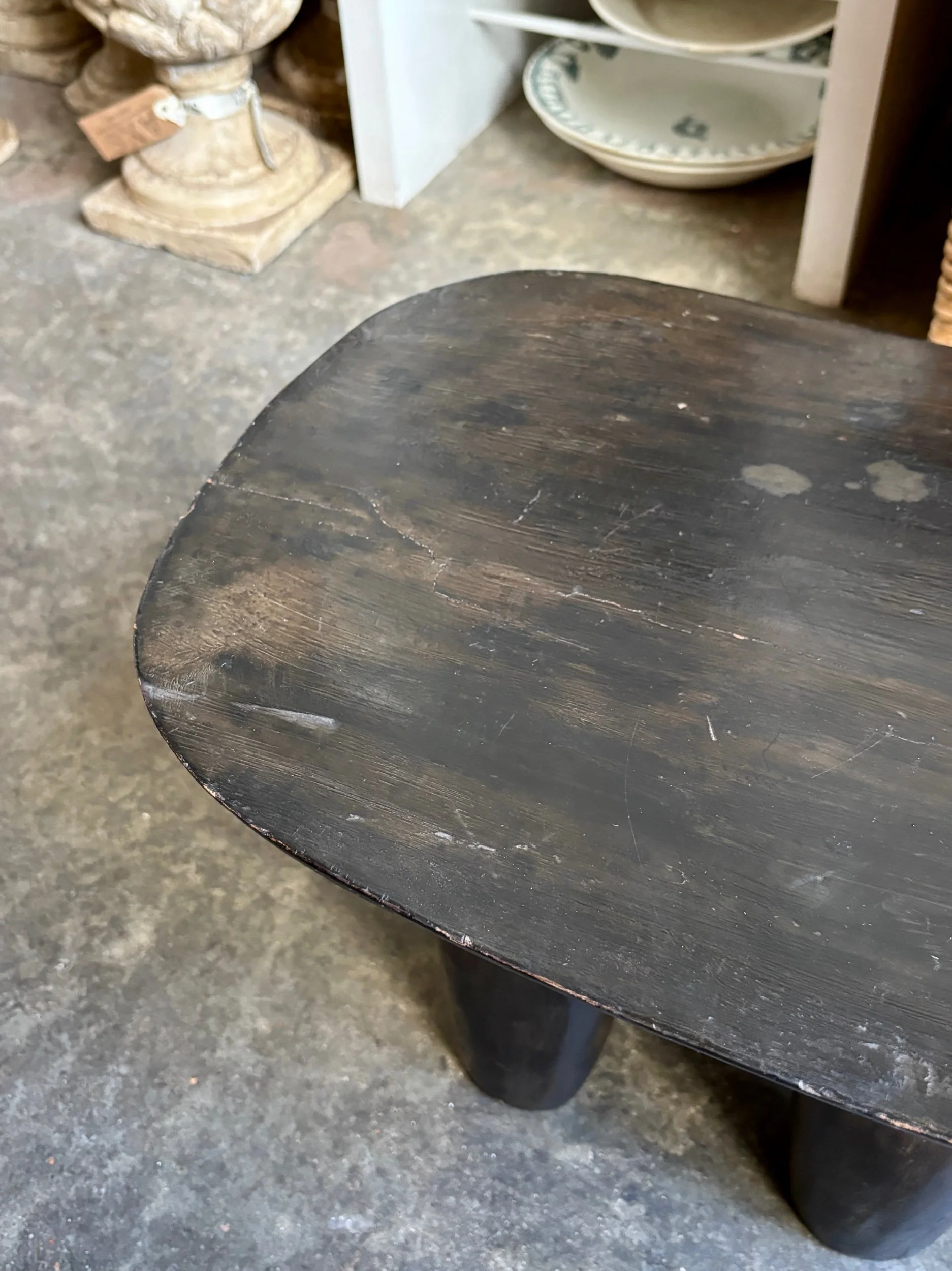 tabouret-senoufo-bois-noir-assise-vintage-artisanale-axs-design-paris-france
